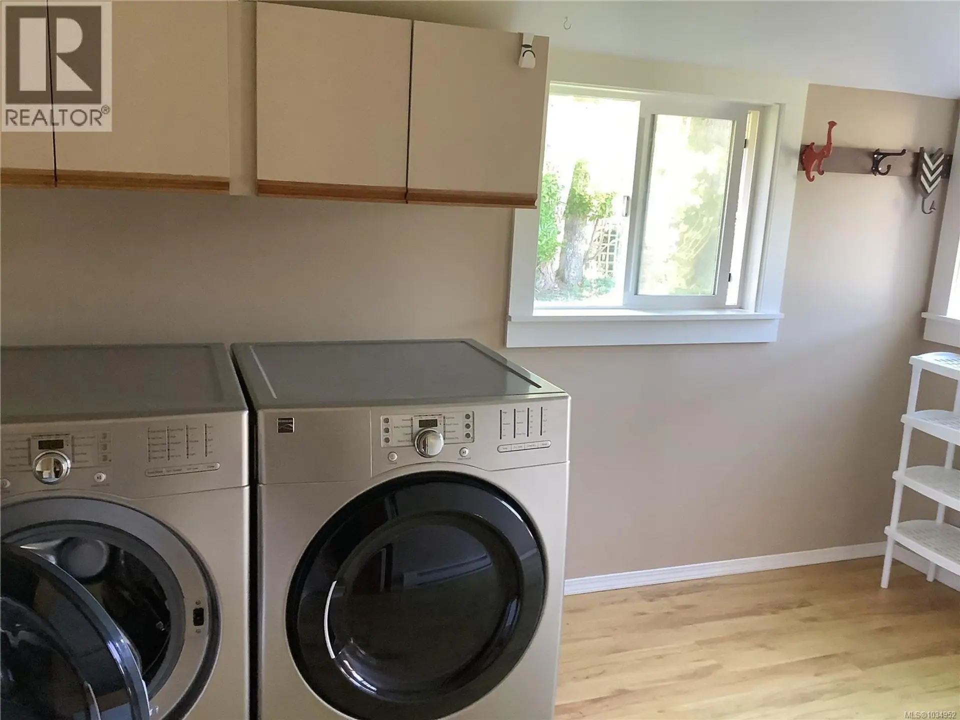 115 Rupert Ave - Image 11
