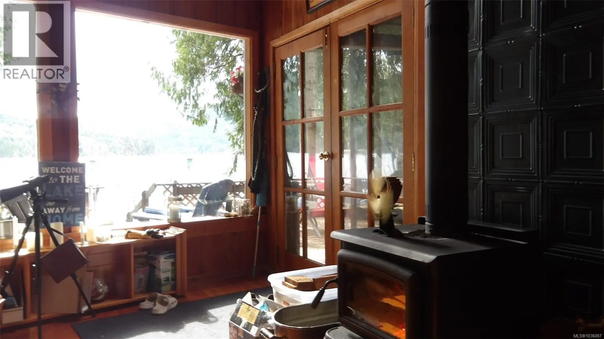 3784 Horne Lake Caves Rd - Image 12