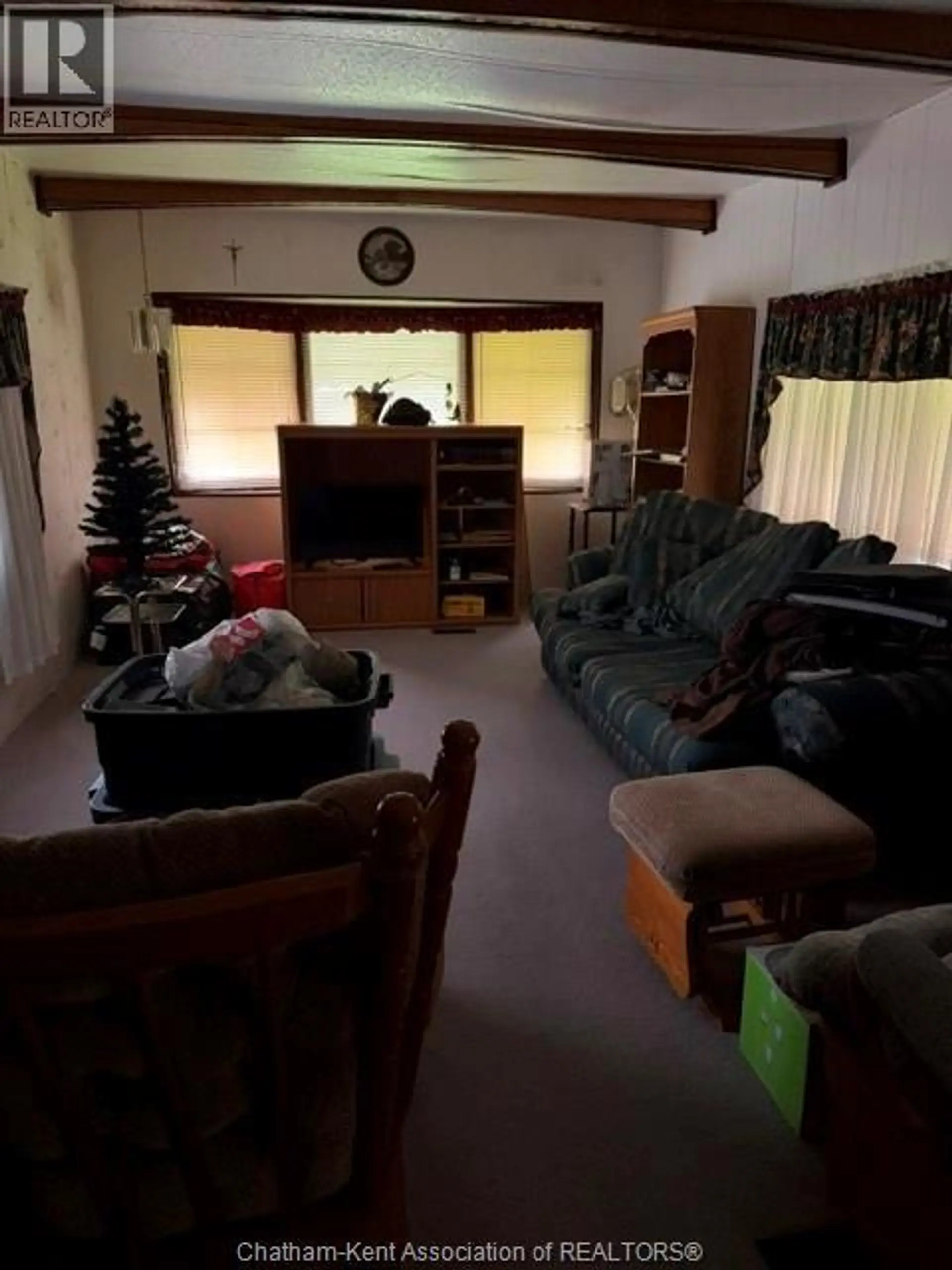 22 Sutton COURT - Image 2