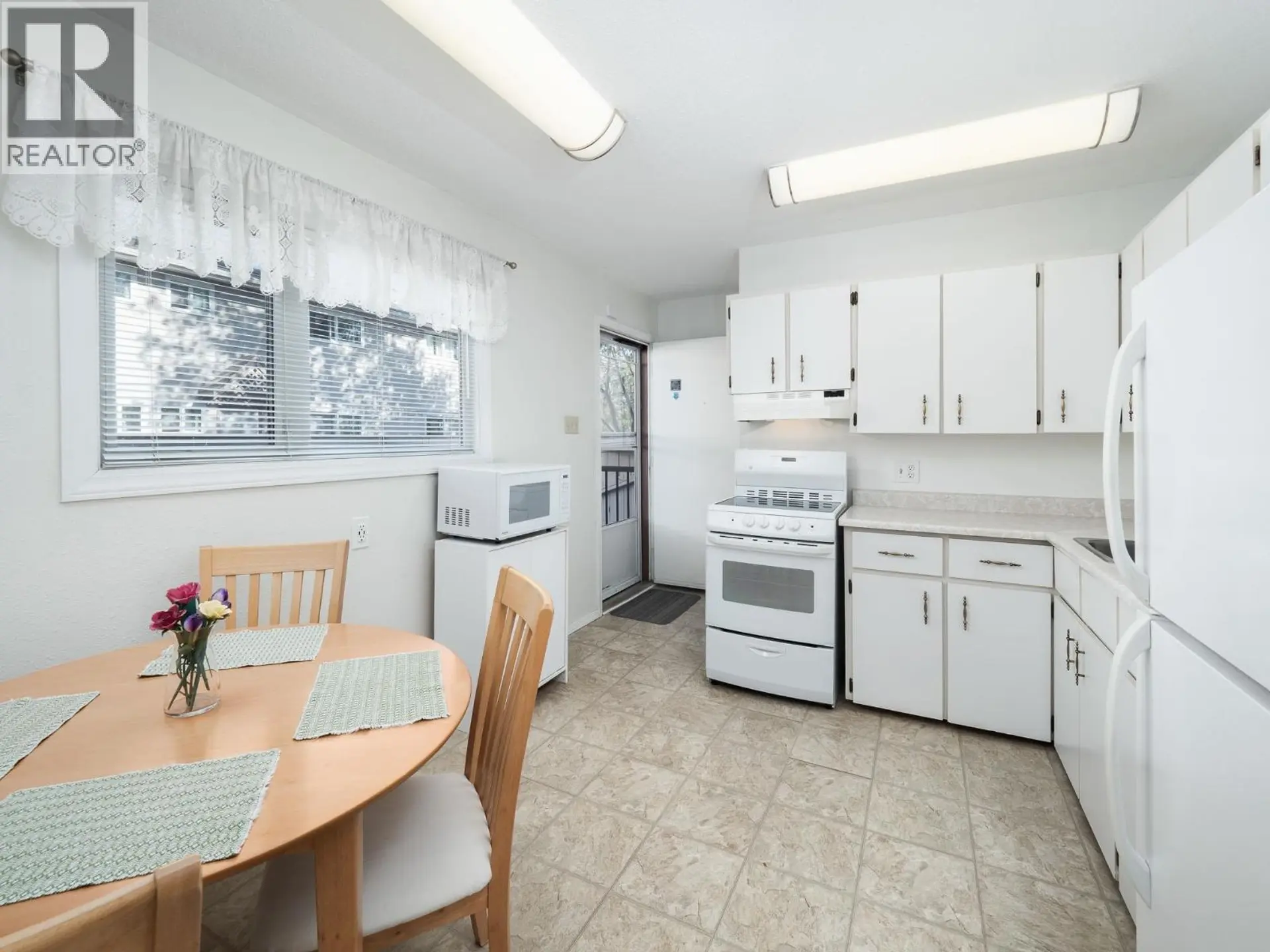 #H104 1900 STRATHCONA AVENUE - Image 9