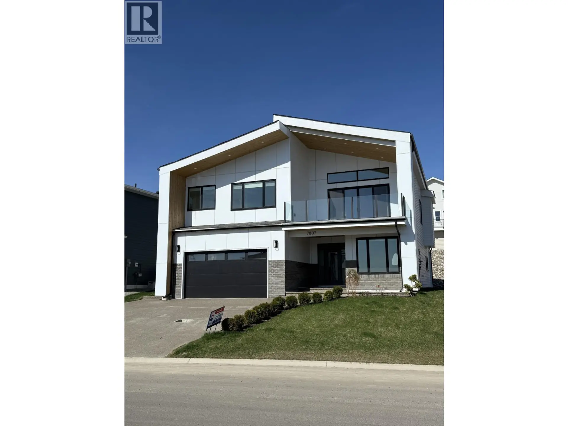 Property at 7807 SOUTHRIDGE AVENUE, Prince George, BC