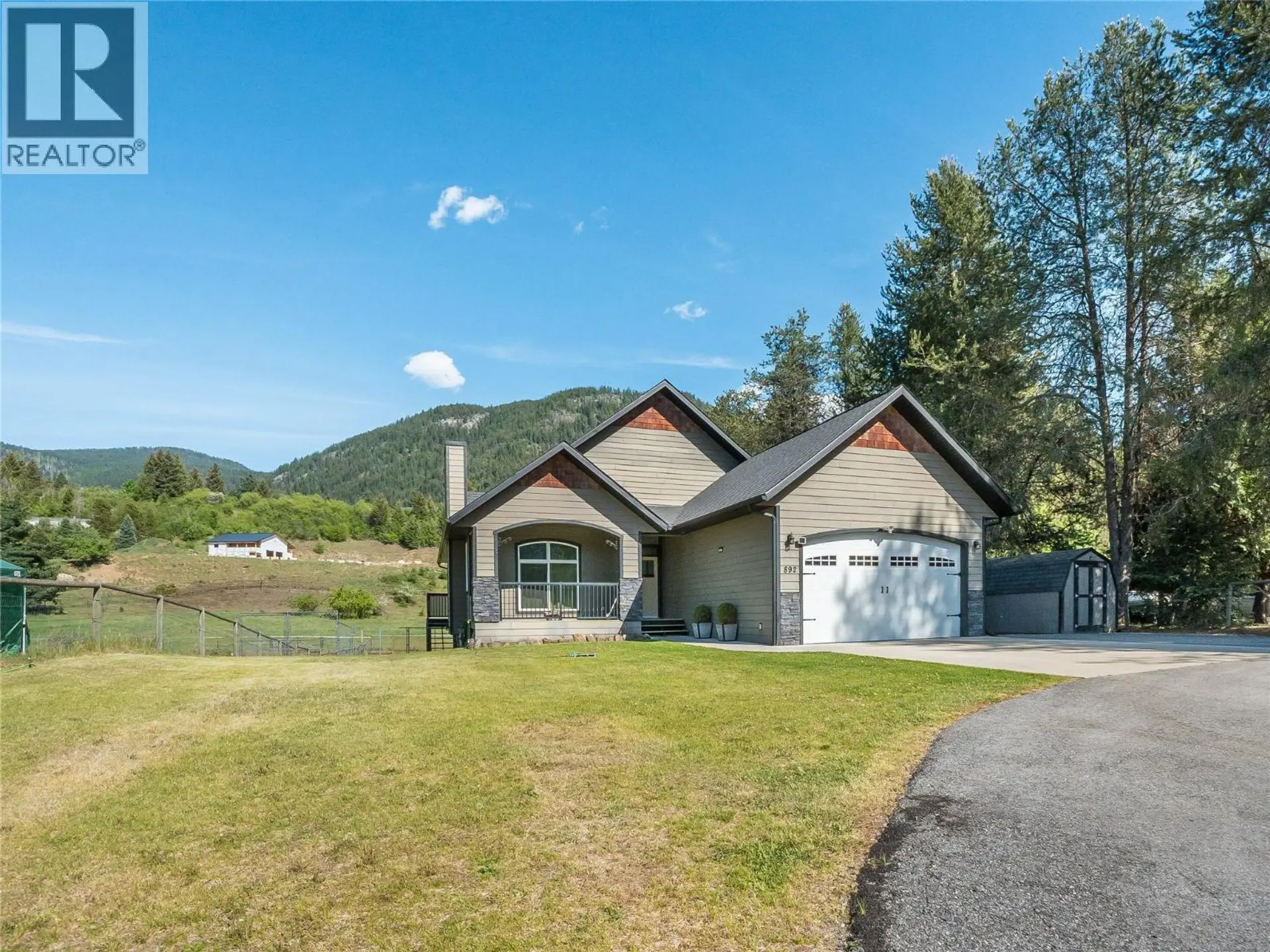 Property at 892 Waterloo Road, Castlegar, BC