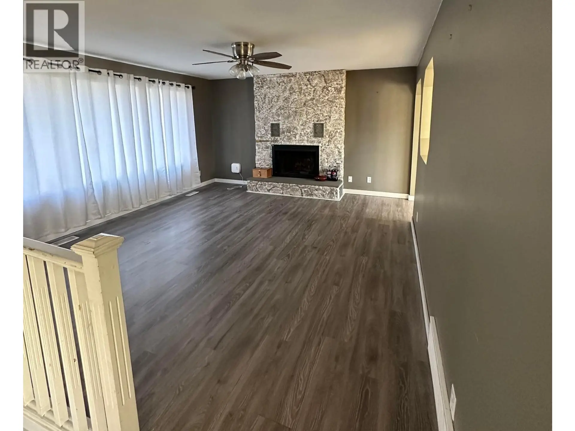 531 PERRY STREET - Image 3