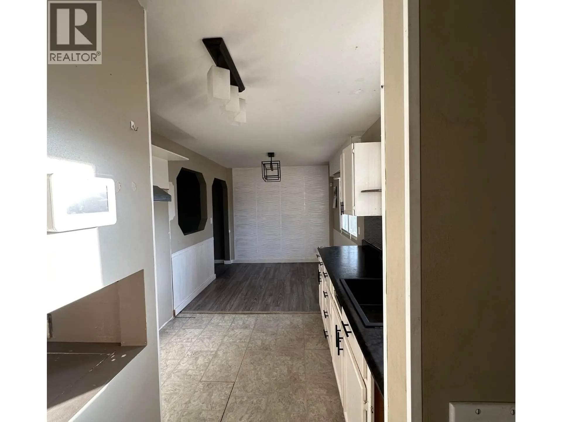 531 PERRY STREET - Image 5