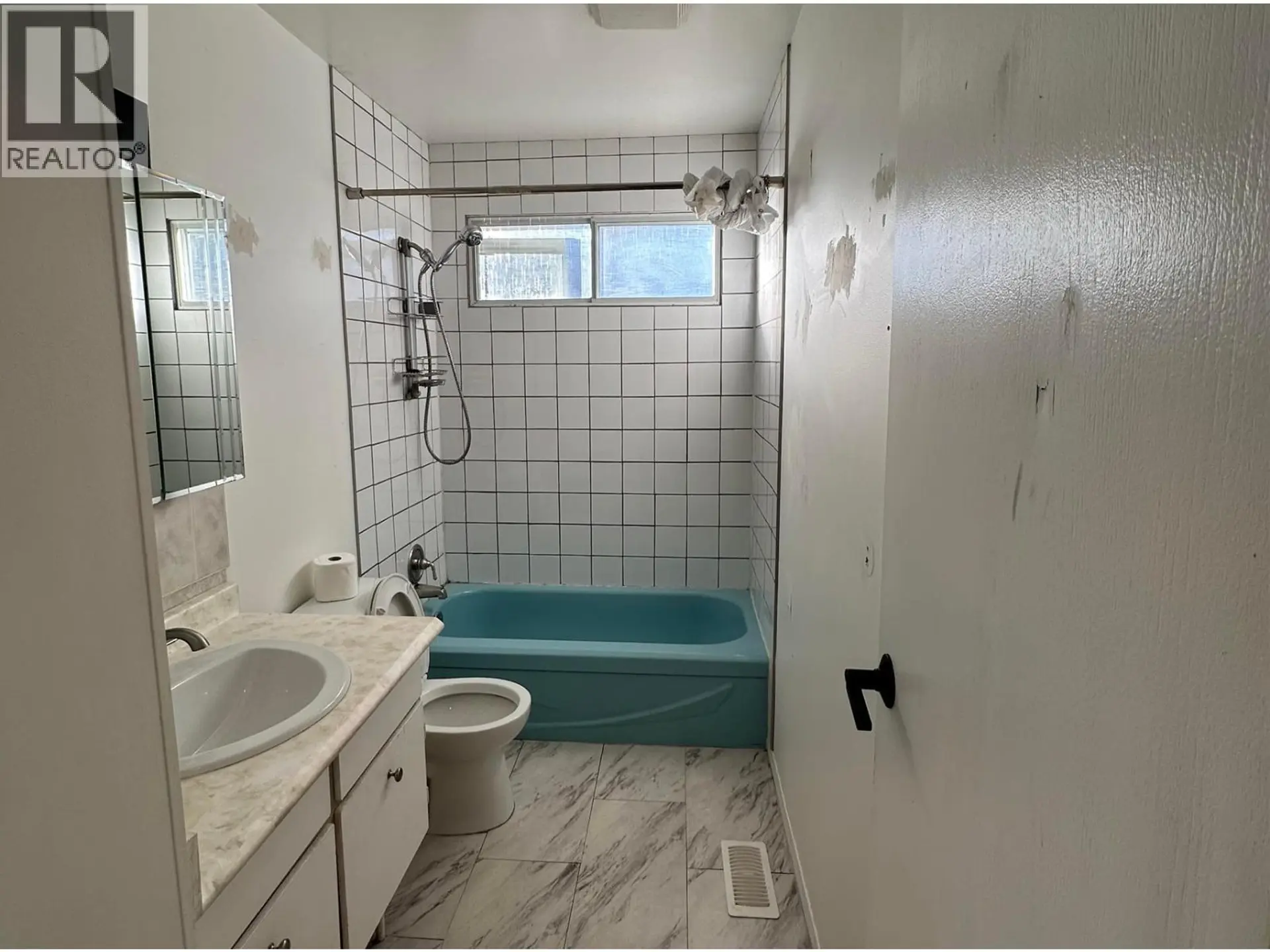 531 PERRY STREET - Image 7