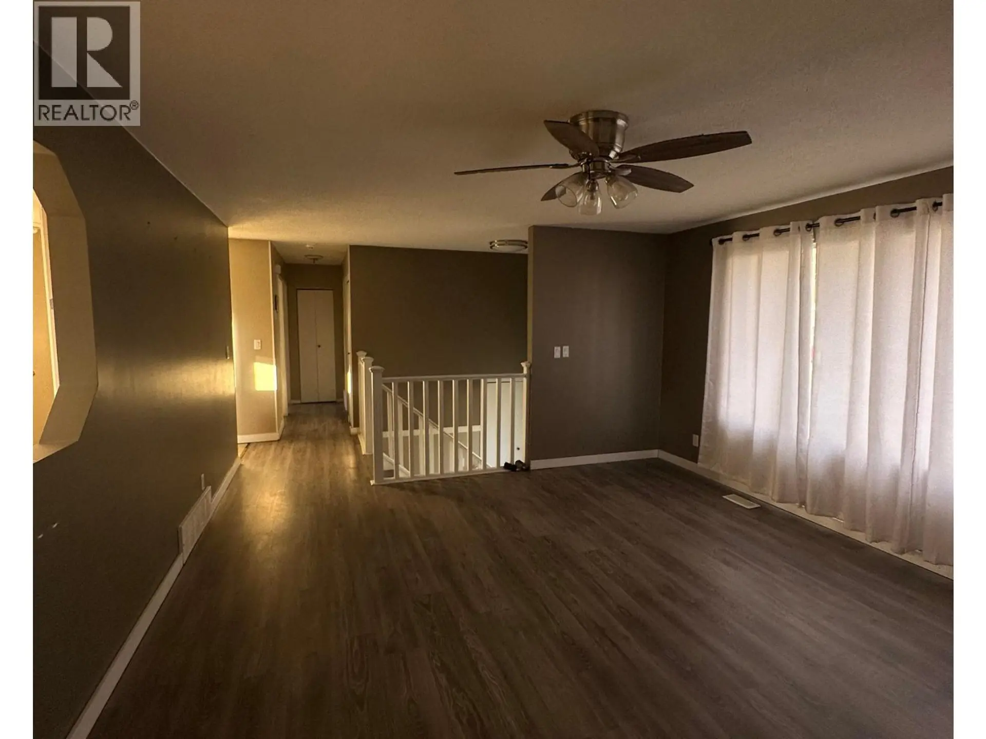 531 PERRY STREET - Image 4