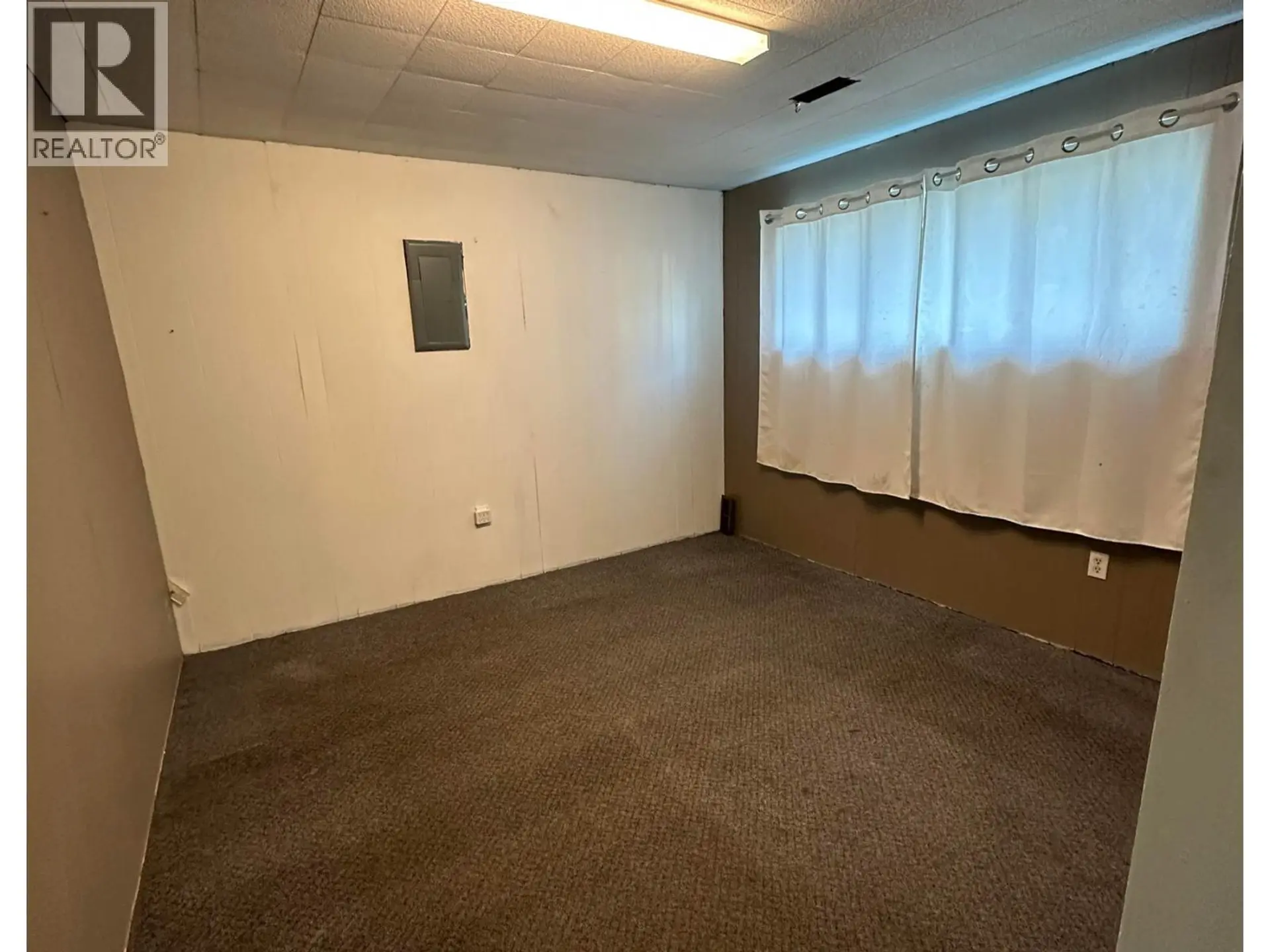 531 PERRY STREET - Image 10