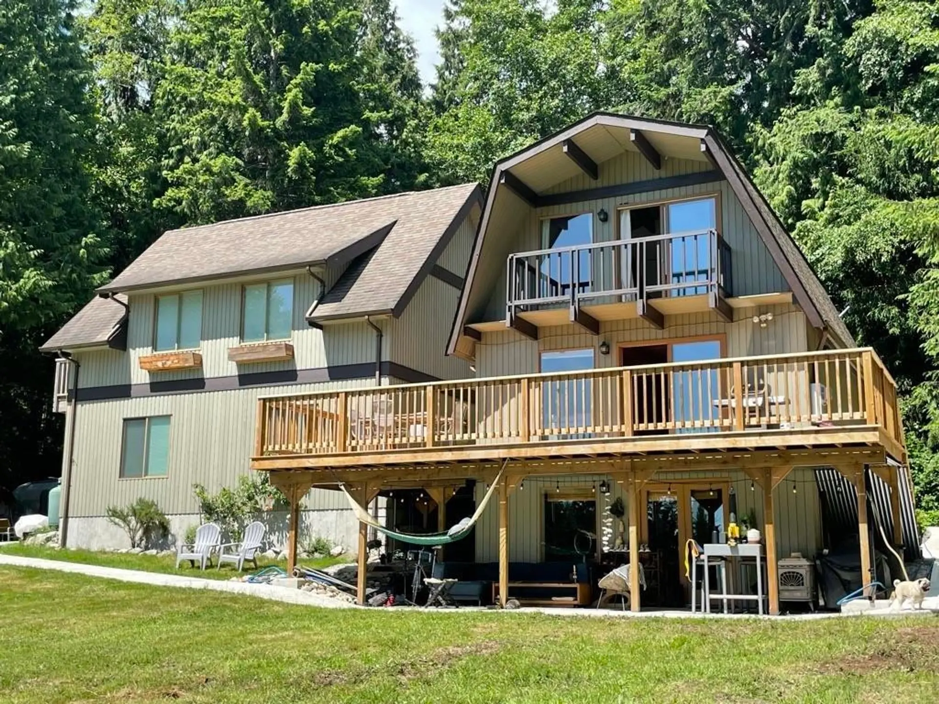 Property at 2617 Sunshine Coast Highway, Roberts Creek, BC