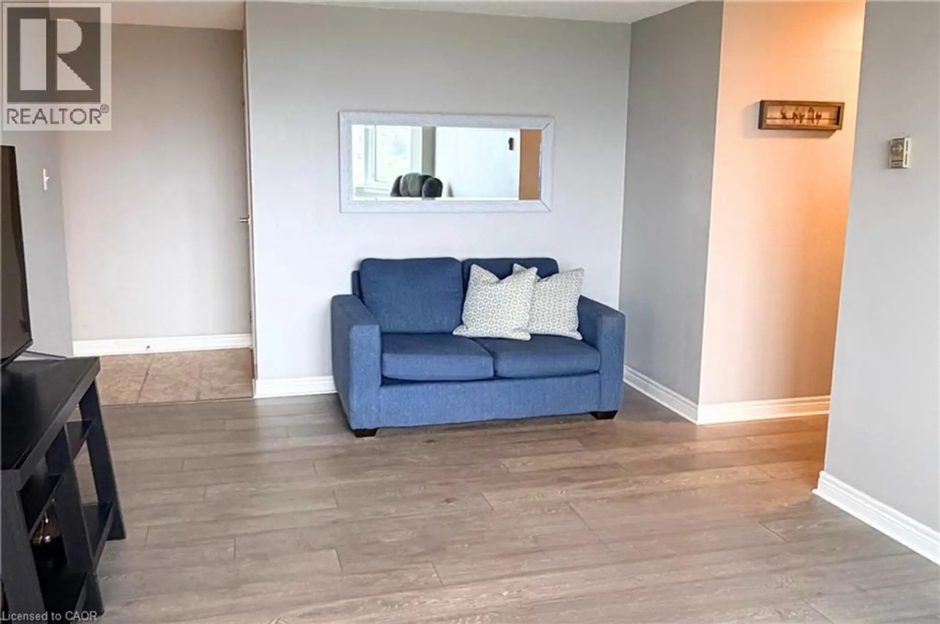 #1605 35 GREEN VALLEY Drive - Image 4