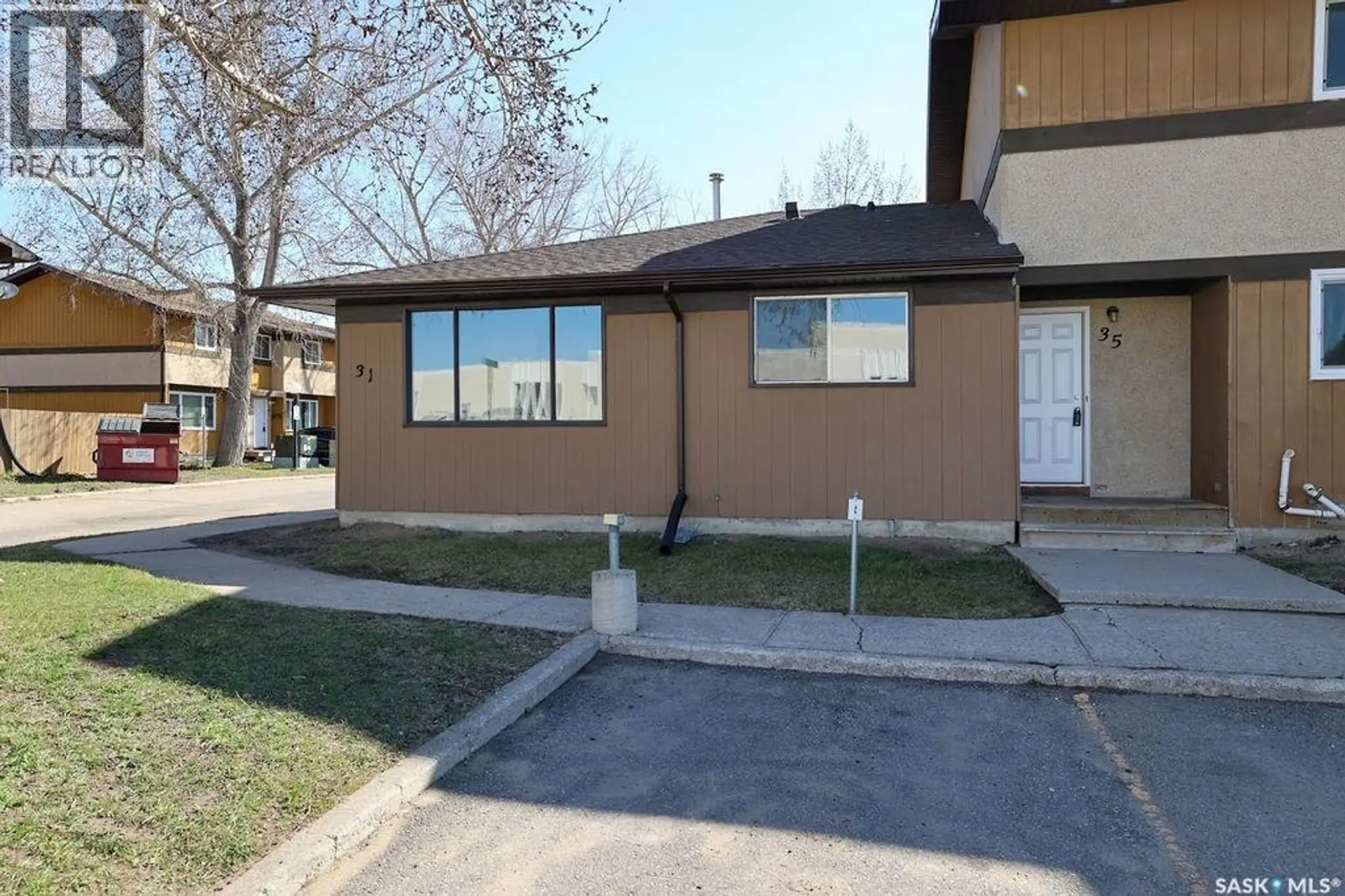 #31 Mackenzie WAY - Image 1