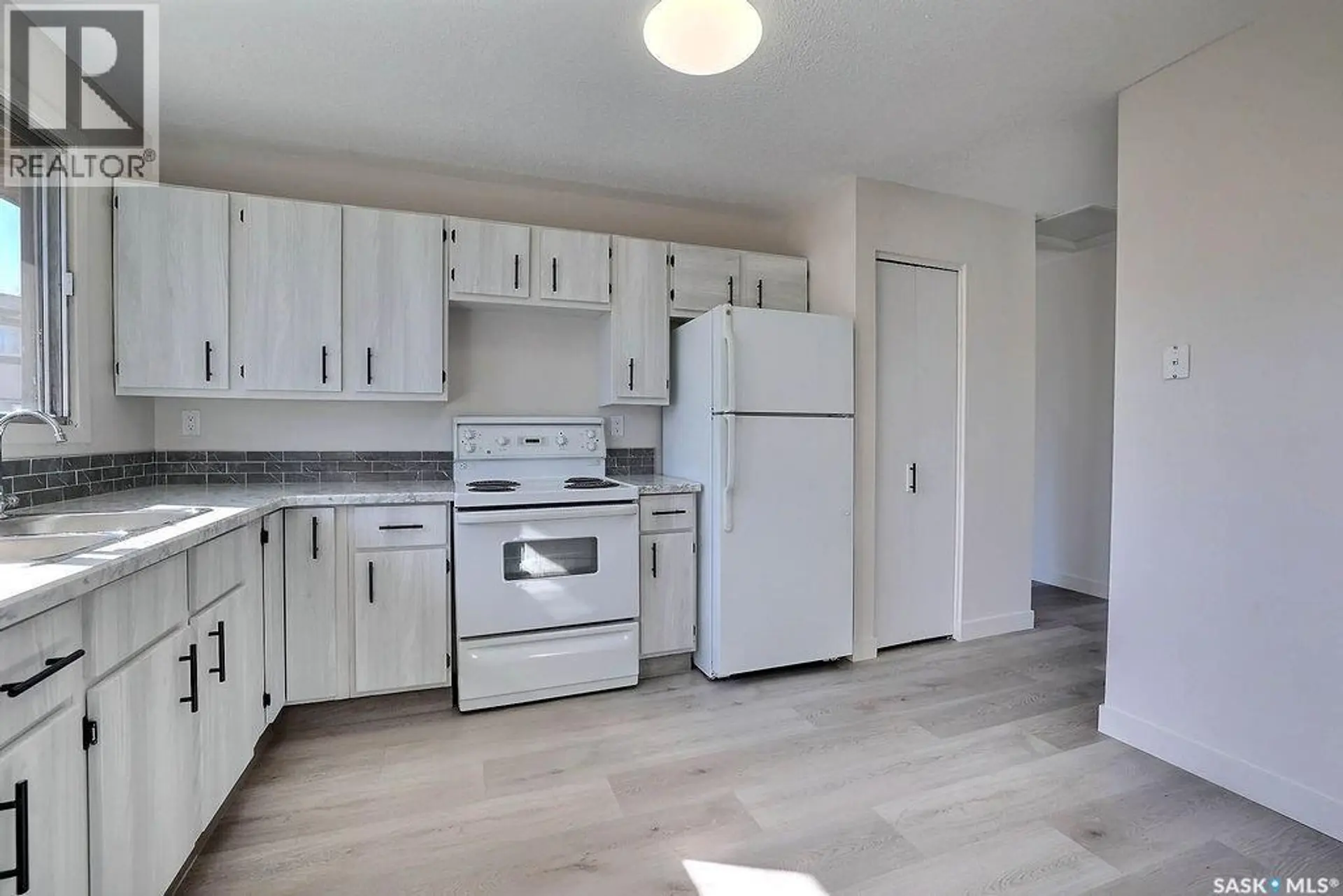 #31 Mackenzie WAY - Image 9