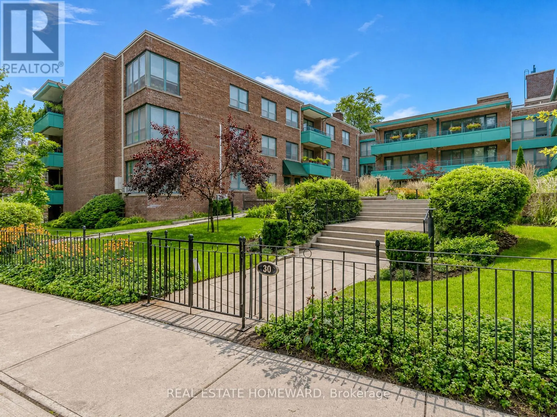 #309 30 ELM AVENUE - Image 2