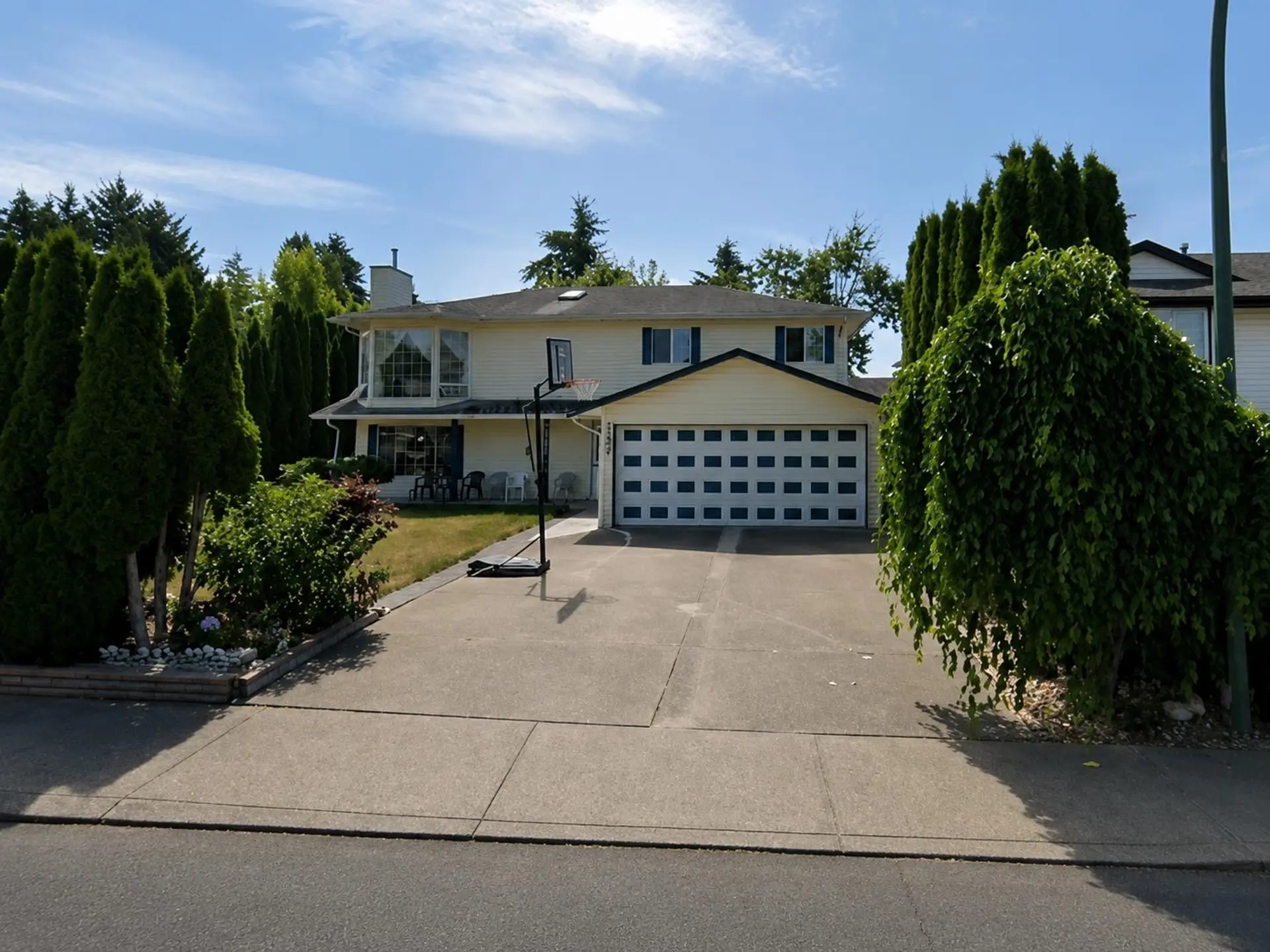 Property at 33474 Kingsley Terrace, Abbotsford, BC
