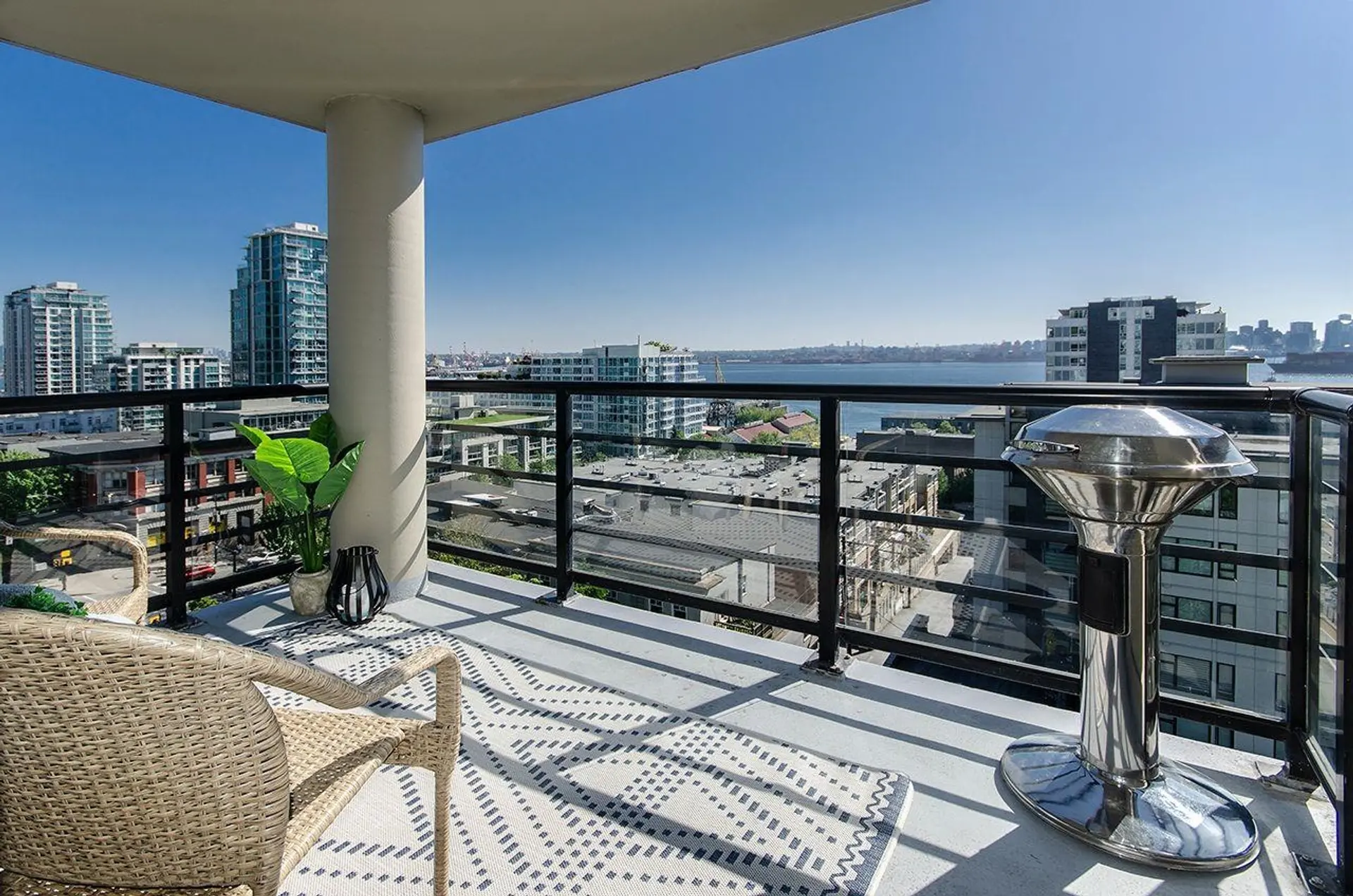 Property at #902 124 W 1st Street, North Vancouver, BC