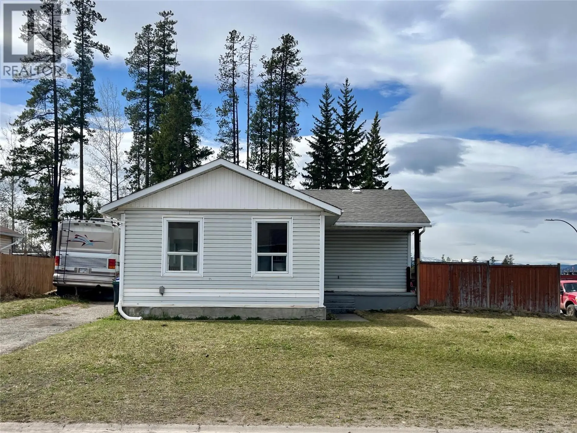 Property at 140 Spruce Avenue, Tumbler Ridge, BC