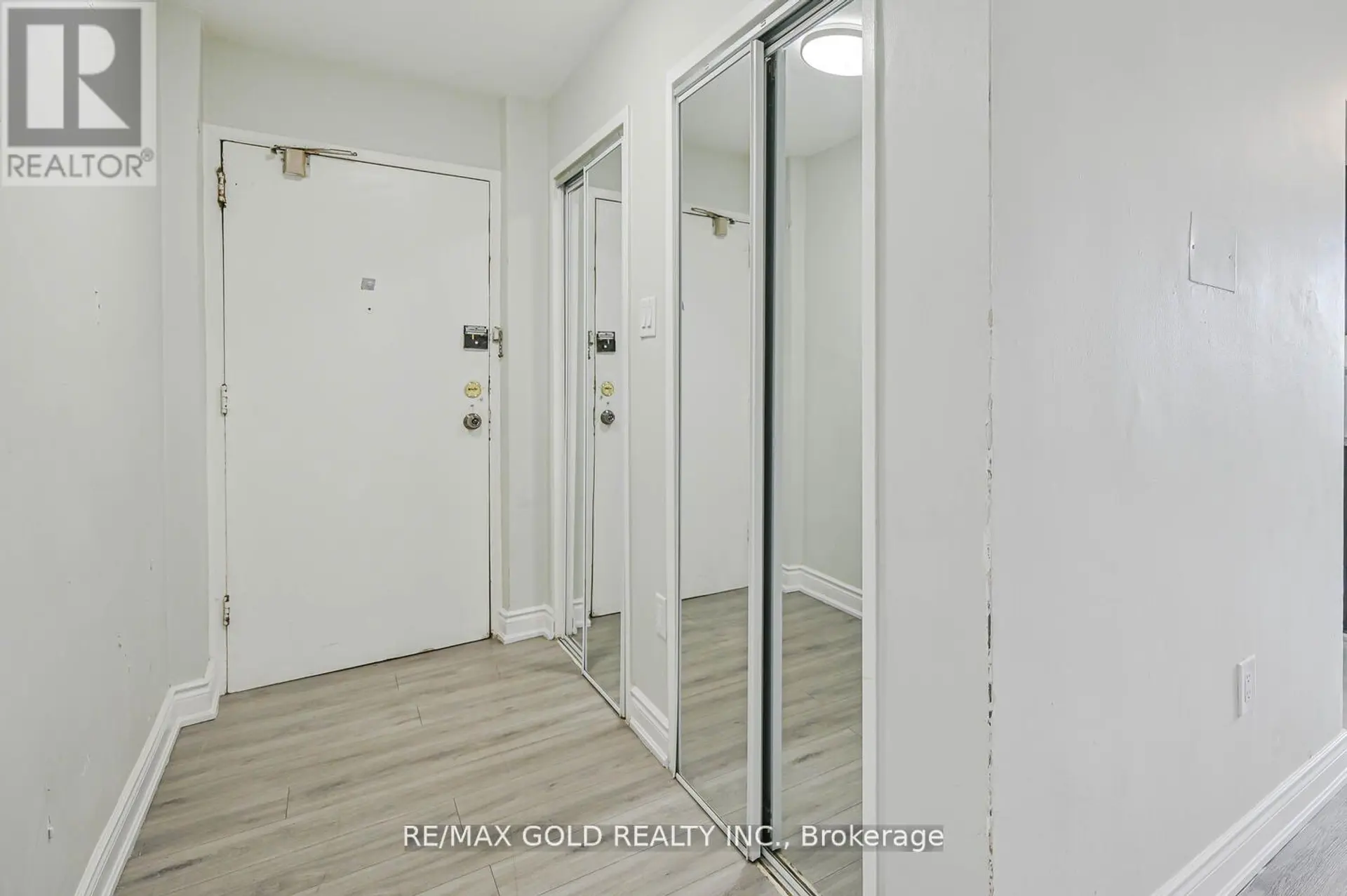 #207 60 STEVENSON ROAD - Image 15
