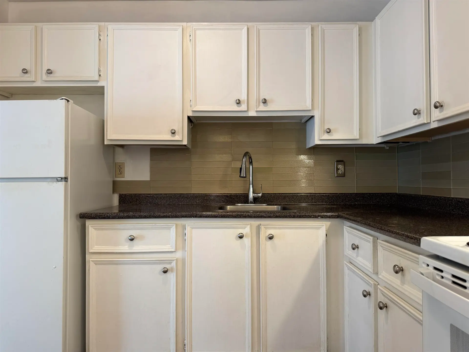 #229 32850 George Ferguson Way - Image 15