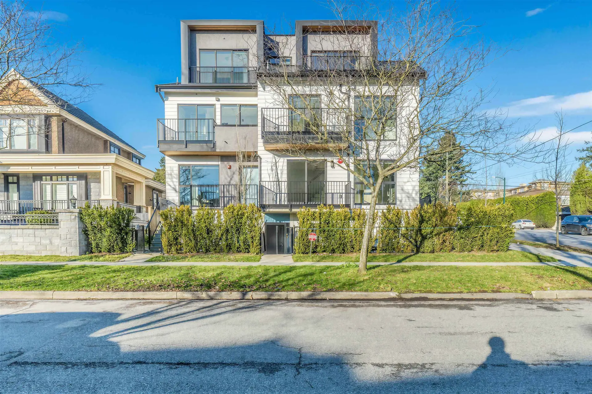 7355 Oak Street - Image 11
