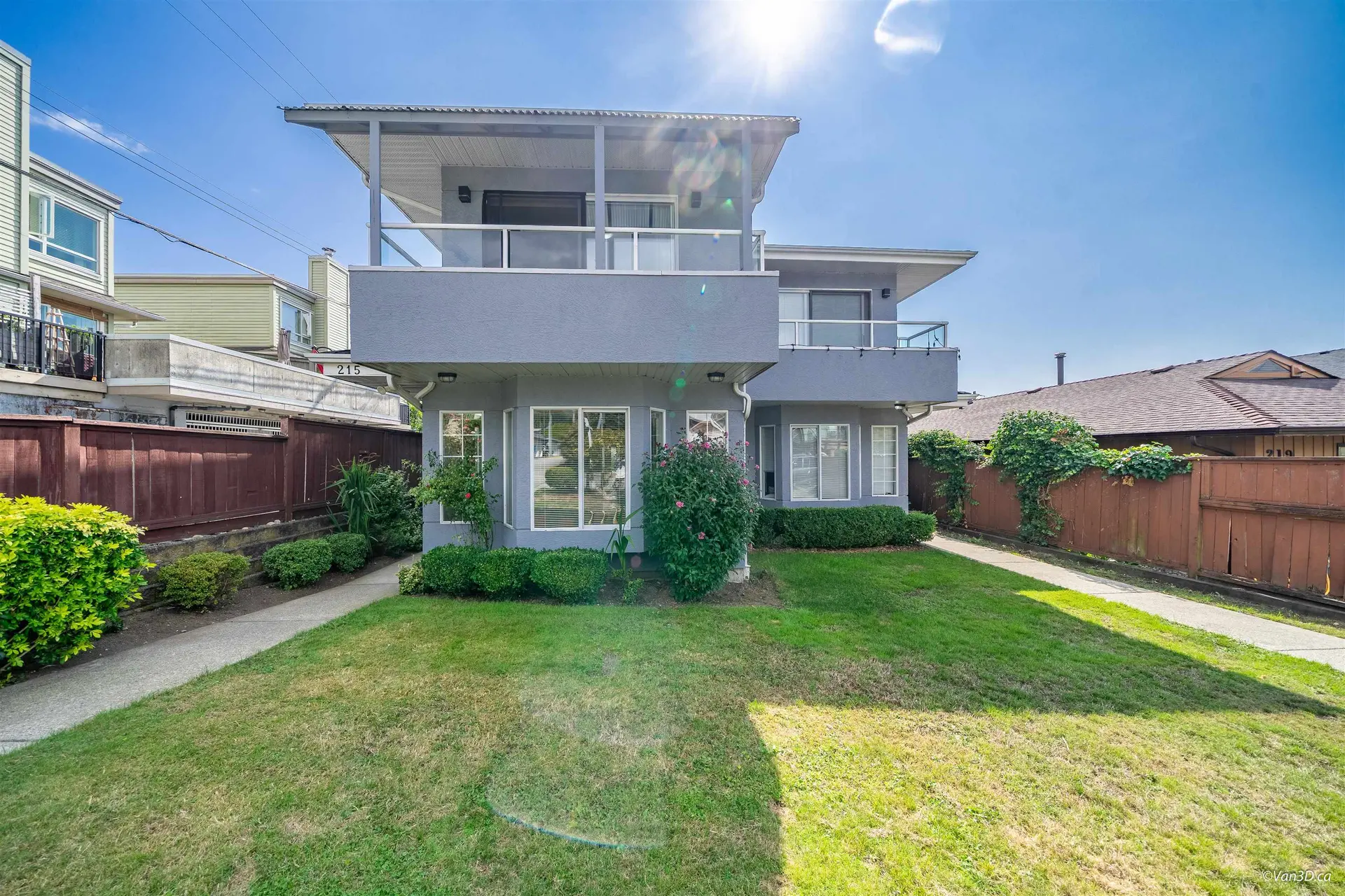 Property at 215 W 18th Street, North Vancouver, BC