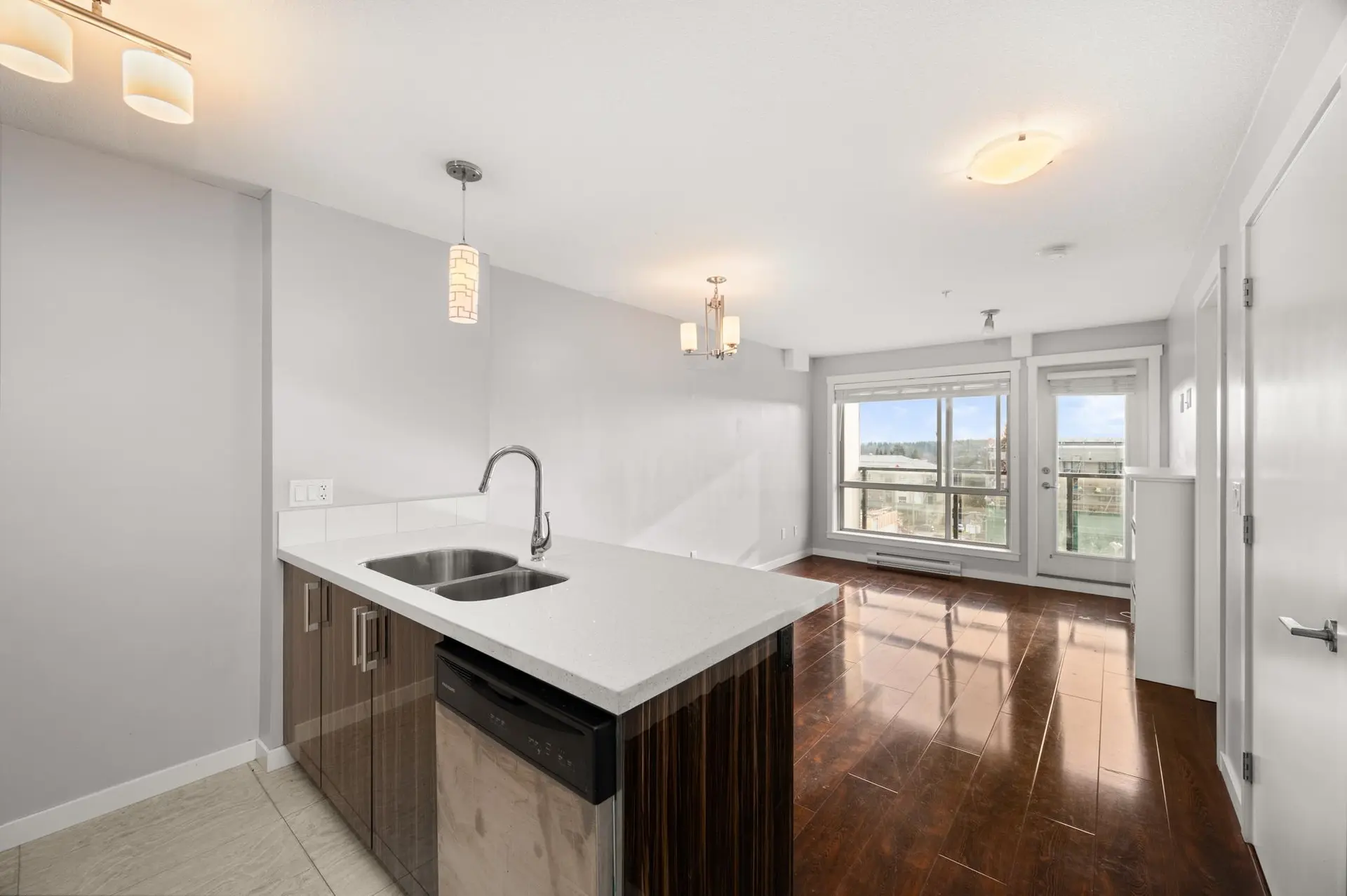 #503 22318 Lougheed Highway - Image 4