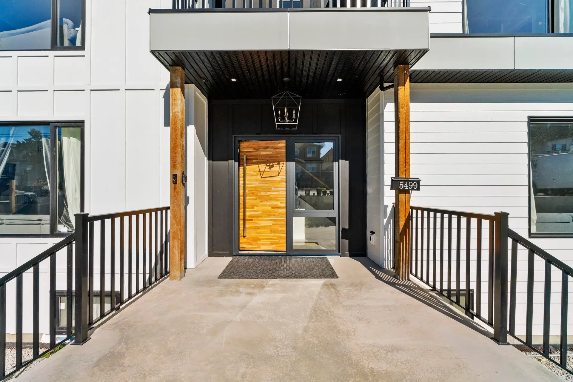 5499 Manor Street - Image 12
