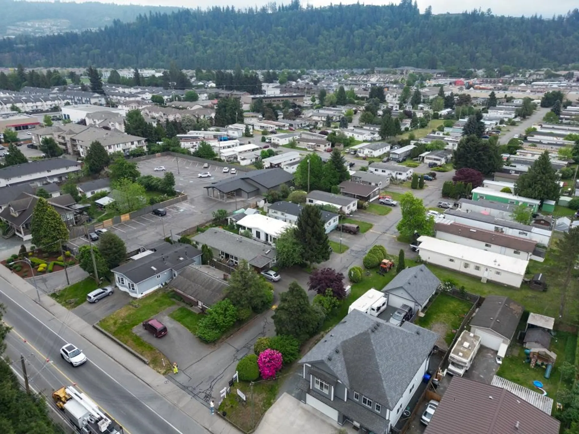 #106 45640 Watson Road - Image 2