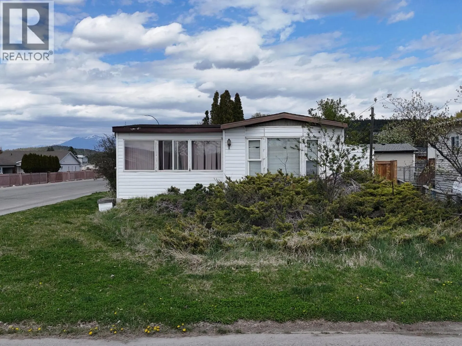 Property at 1800 Kokanee Crescent N, Cranbrook, BC