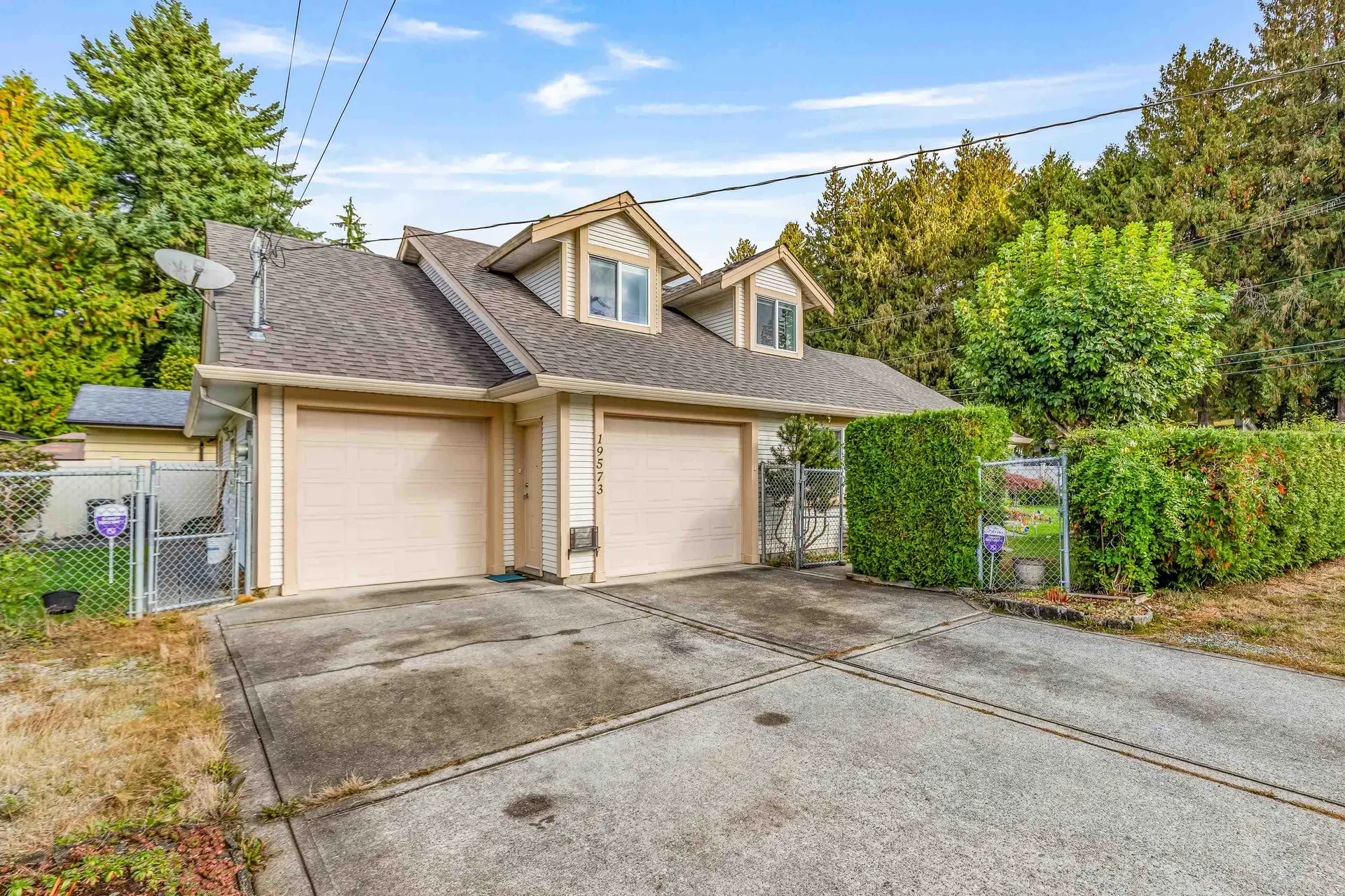 Property at 19573 116b Avenue, Pitt Meadows, BC