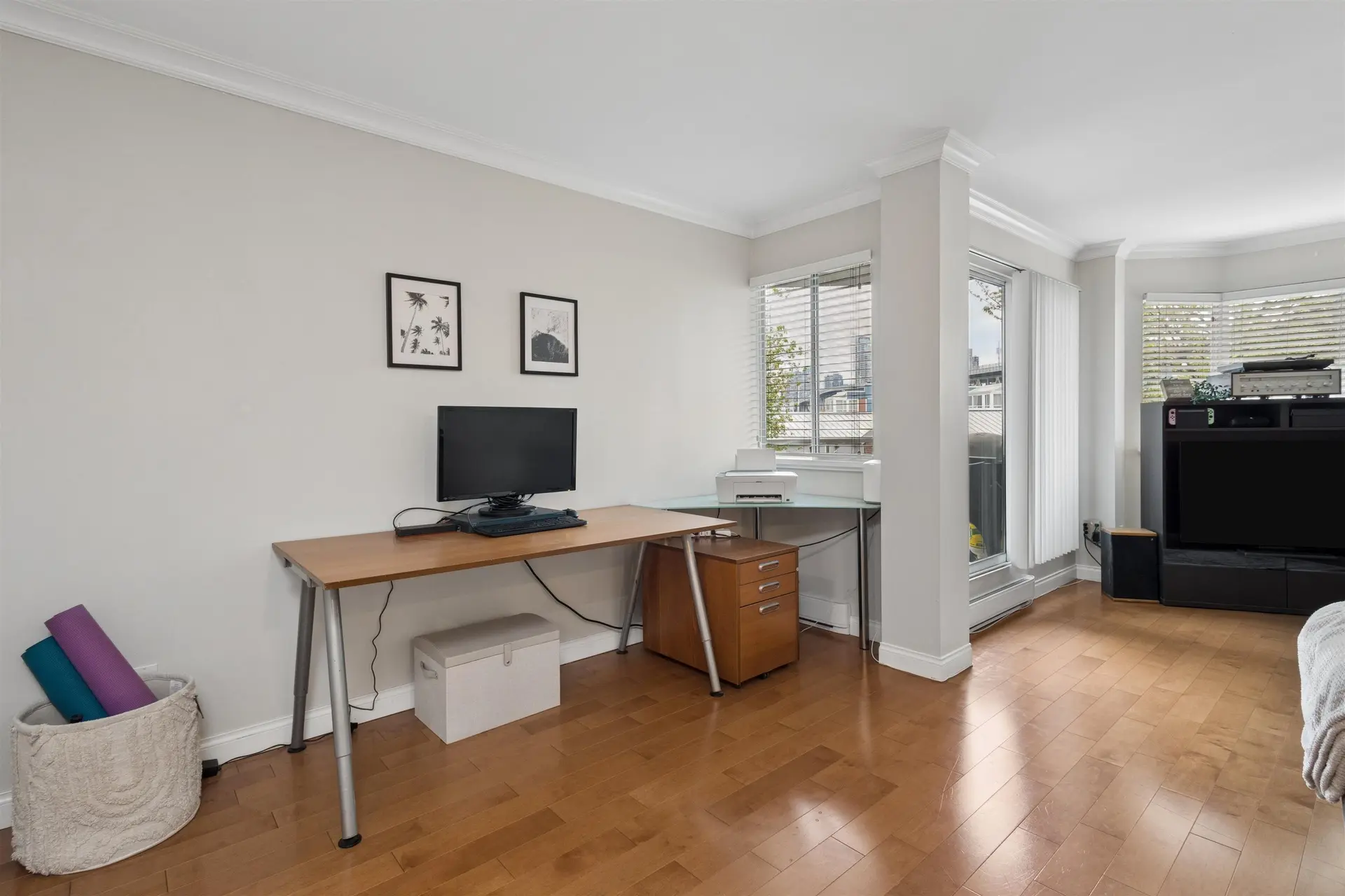 #303 1508 Mariner Walk - Image 6
