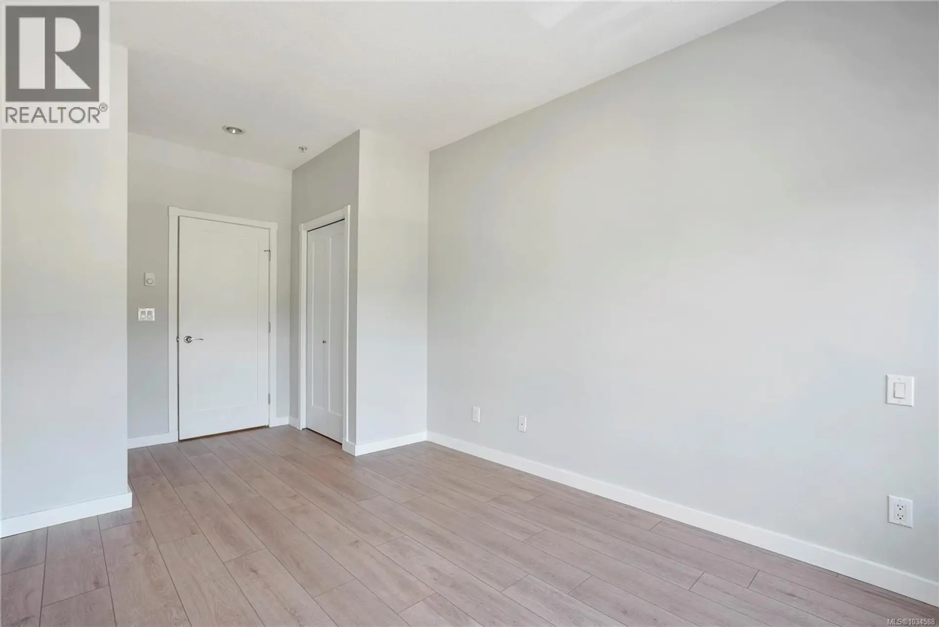 #315 611 Brookside Rd - Image 12