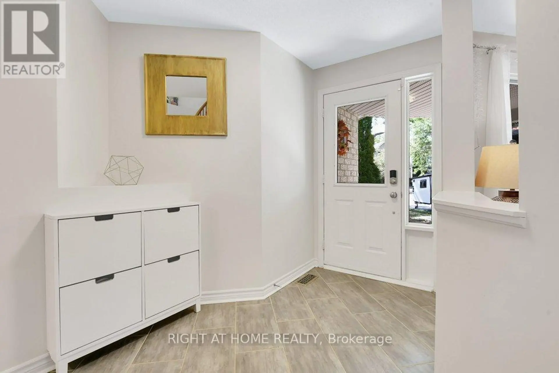 33 SPUR AVENUE - Image 2