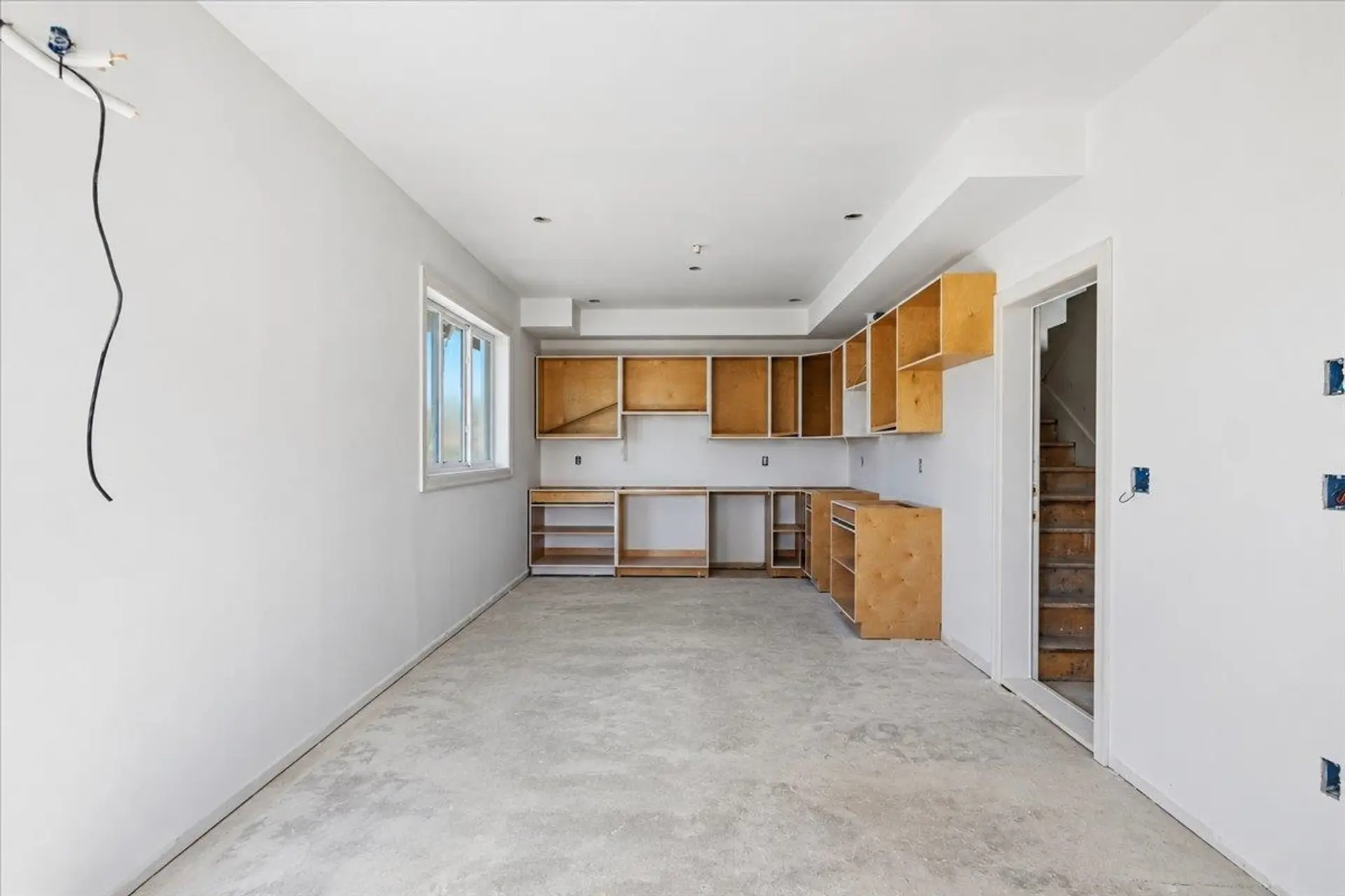 33203 Pinchbeck Avenue - Image 13