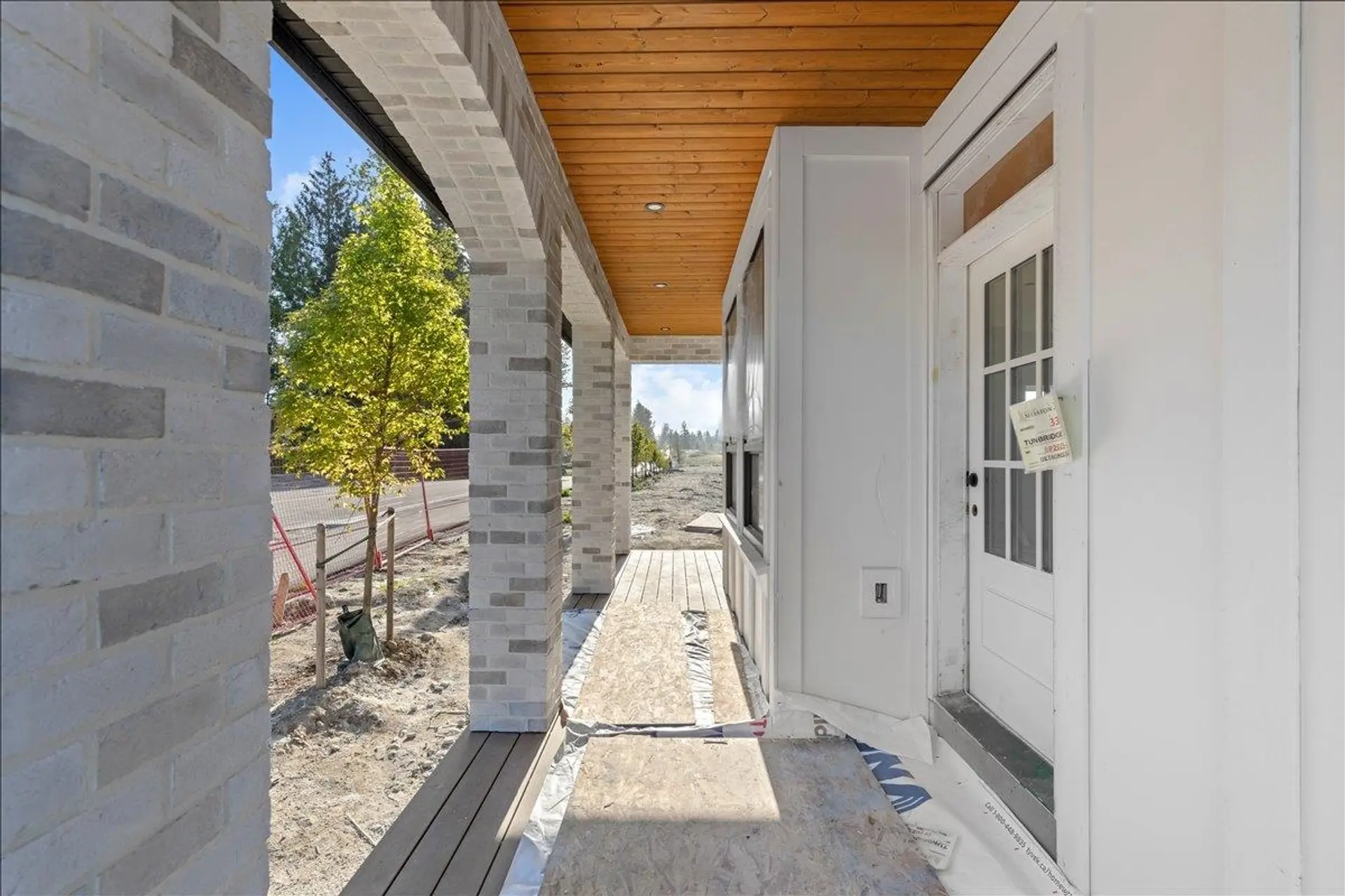 33203 Pinchbeck Avenue - Image 3