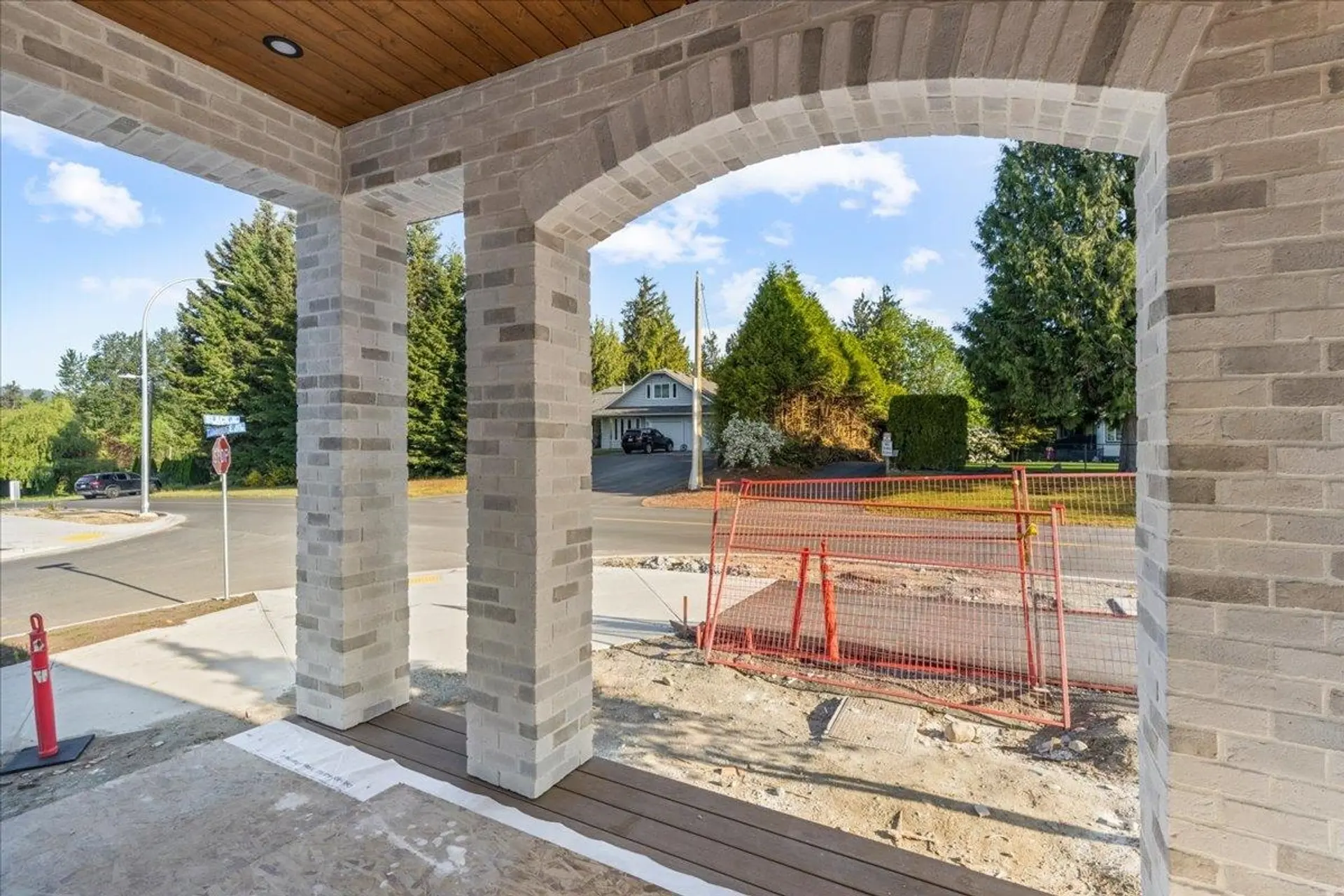 33203 Pinchbeck Avenue - Image 4