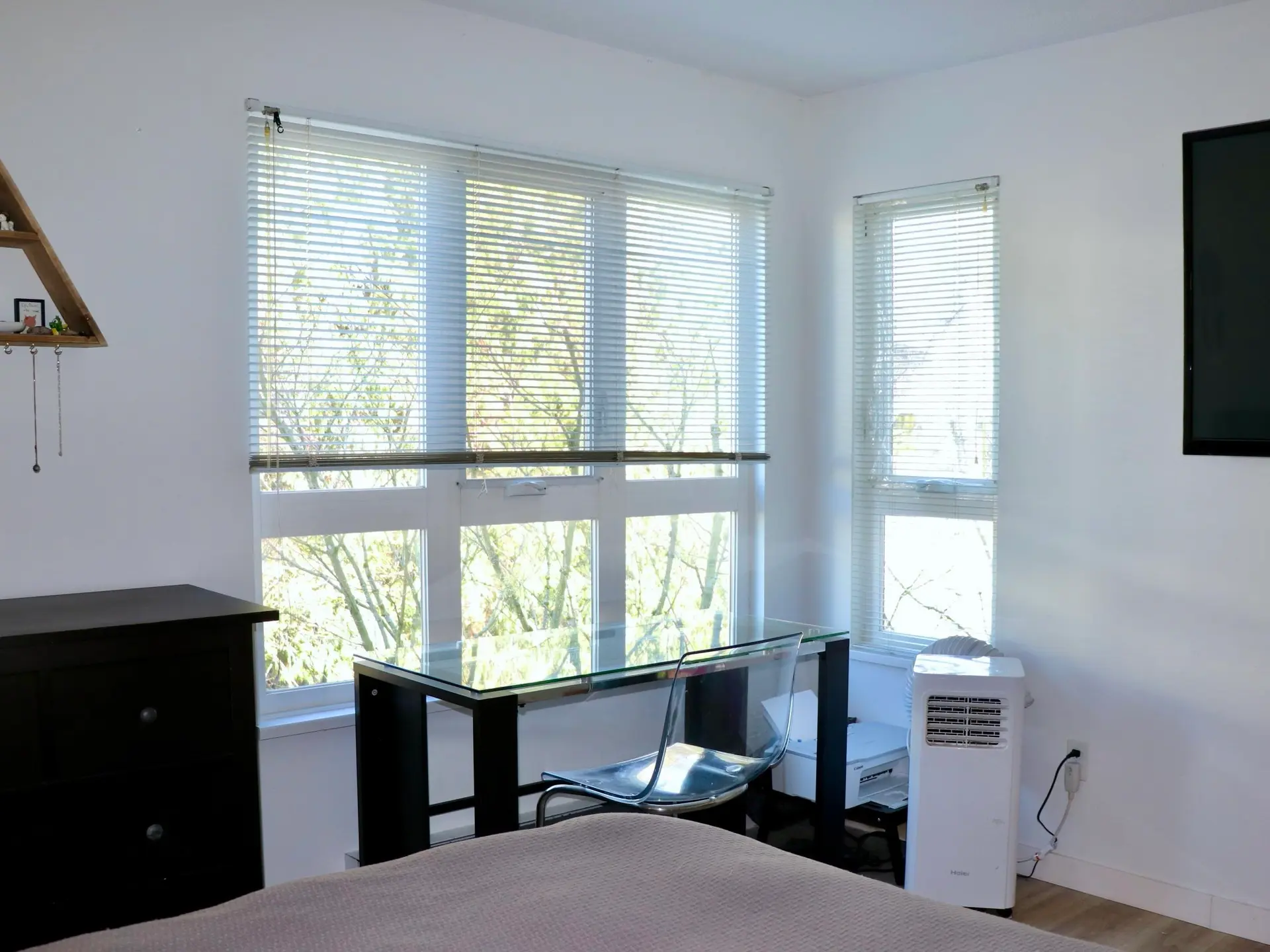 #403 106 W Kings Road - Image 12