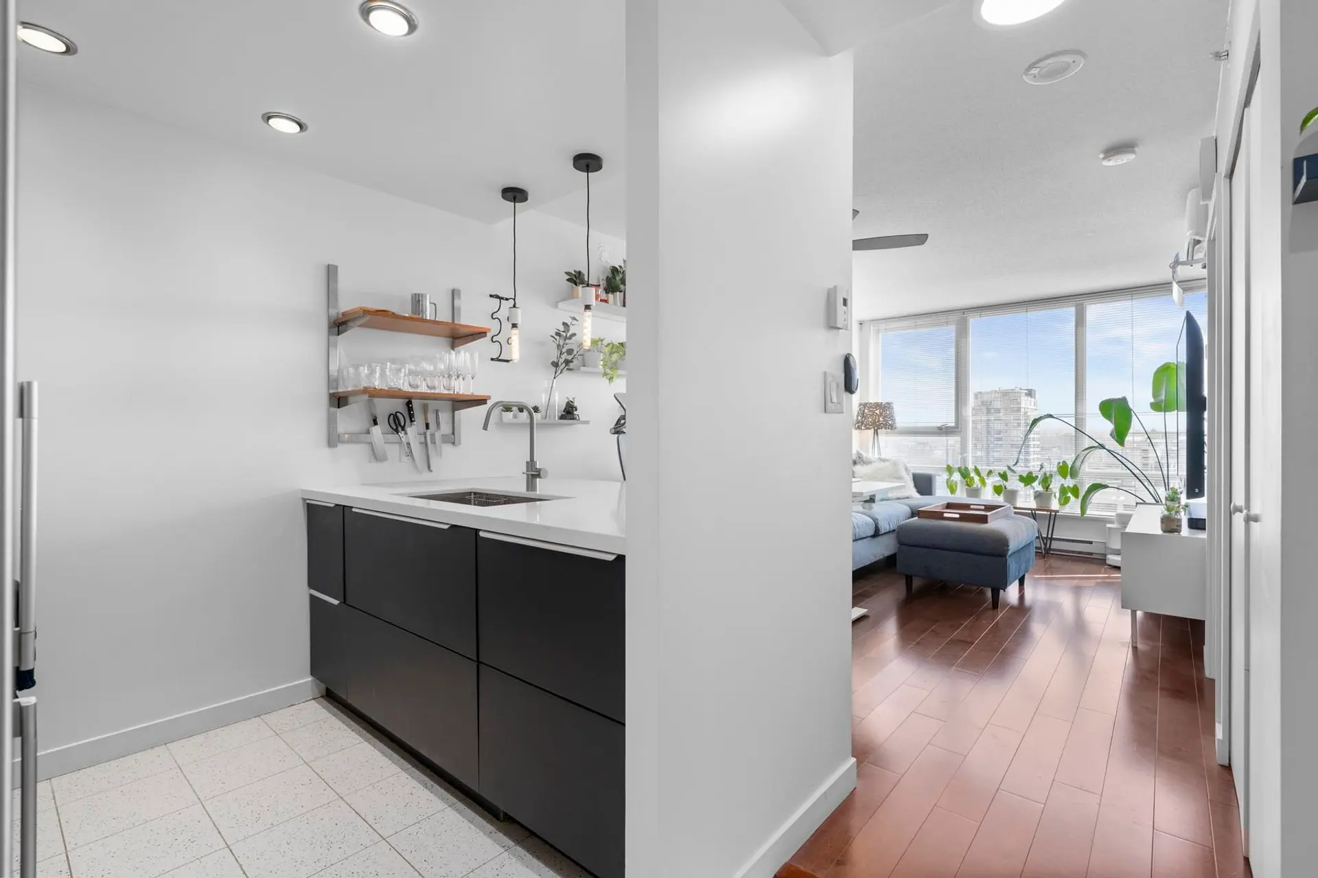 Property at #2903 928 Beatty Street, Vancouver, BC