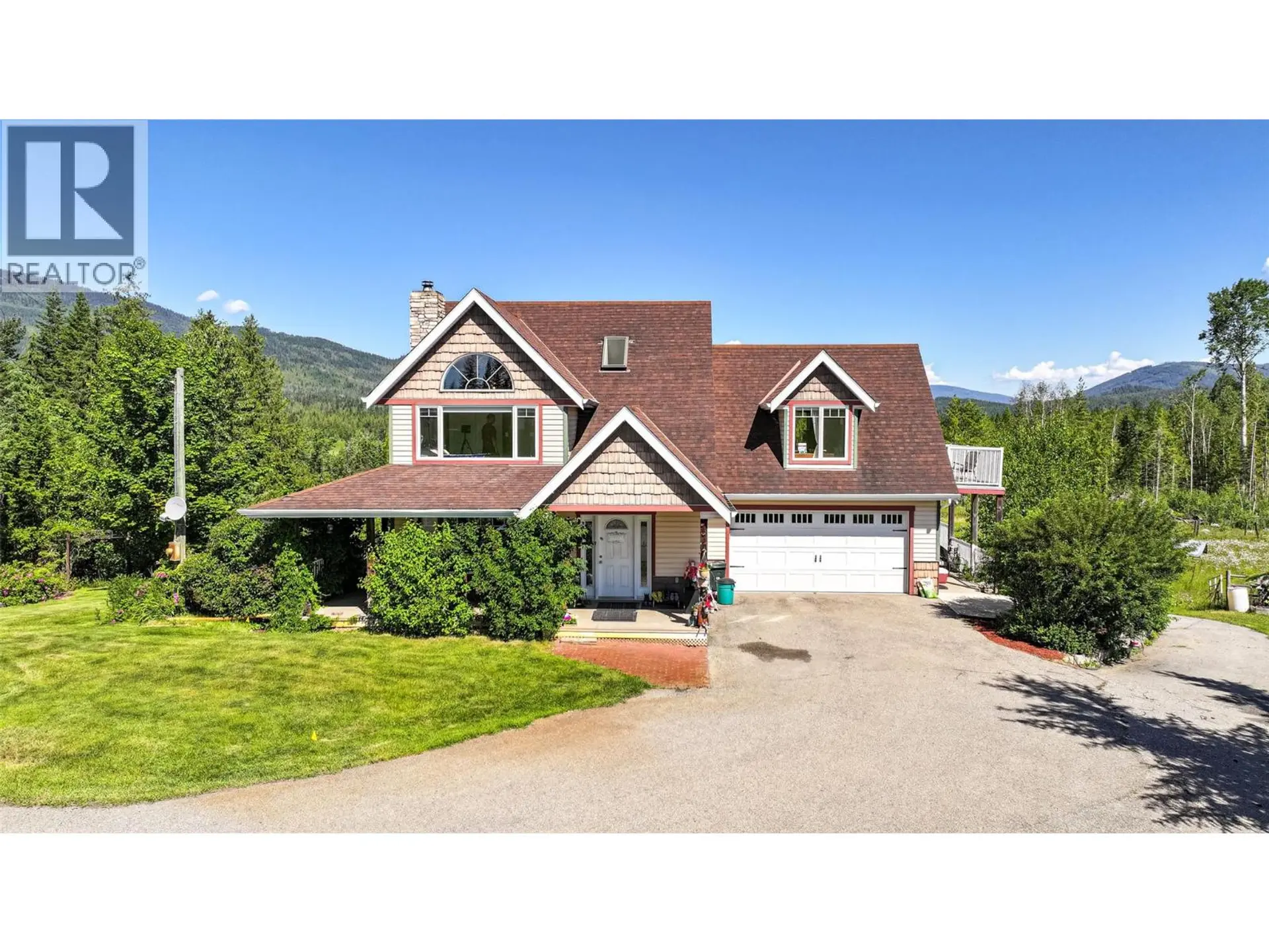 Property at 9255 Firehall Frontage Road, Salmon Arm, BC