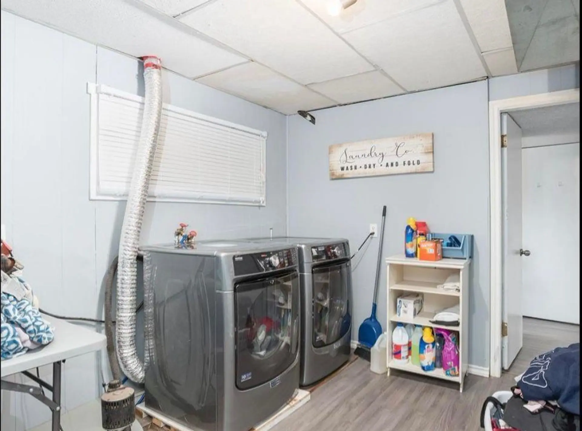 8565 Broadway - Image 11