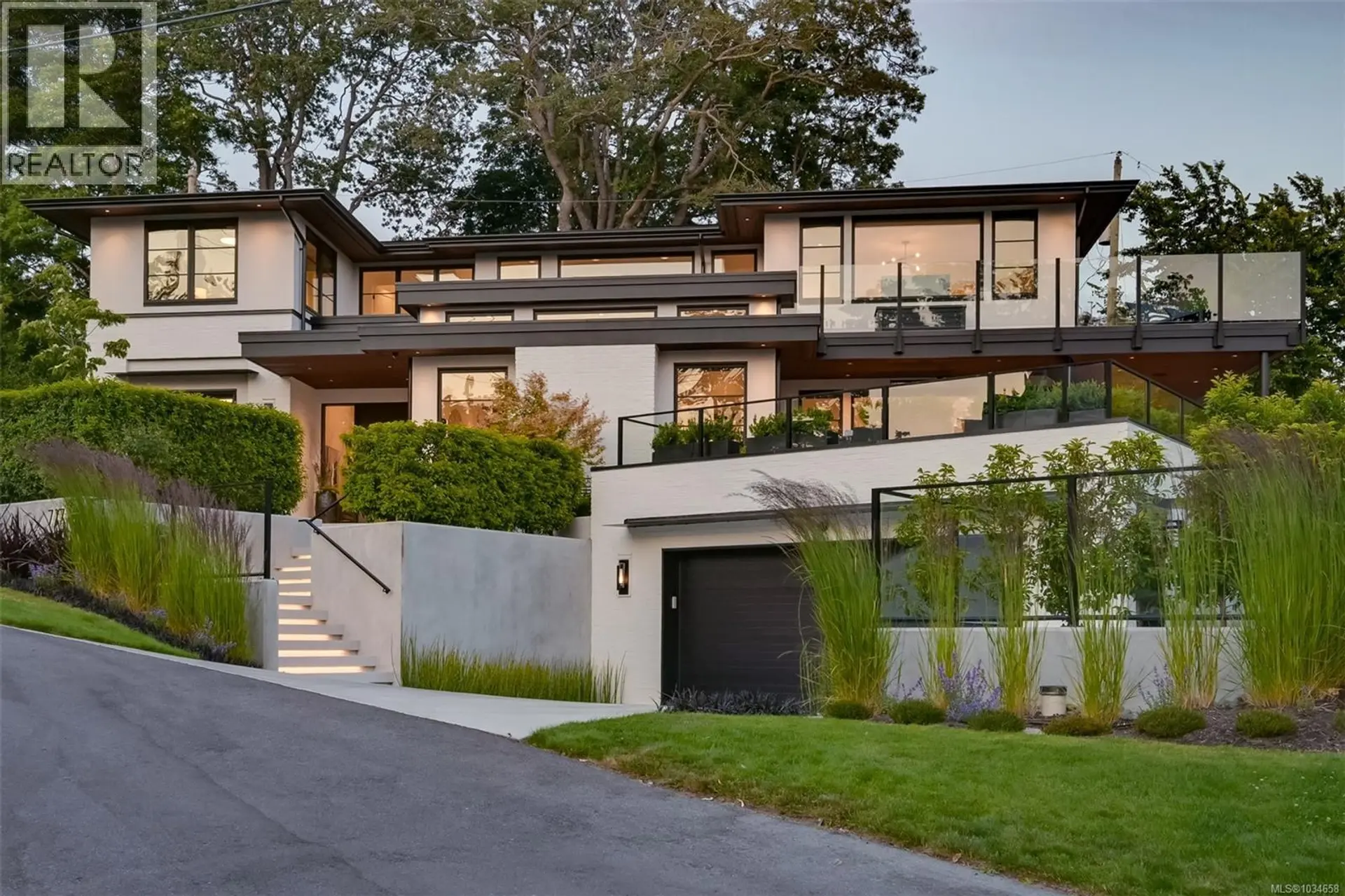 Property at 717 Robleda Cres, Victoria, BC