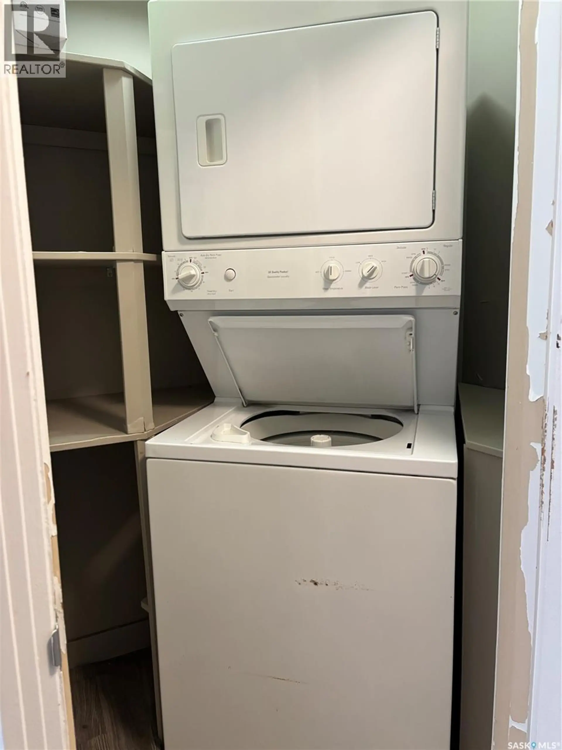 #2 2301 7th STREET E - Image 13