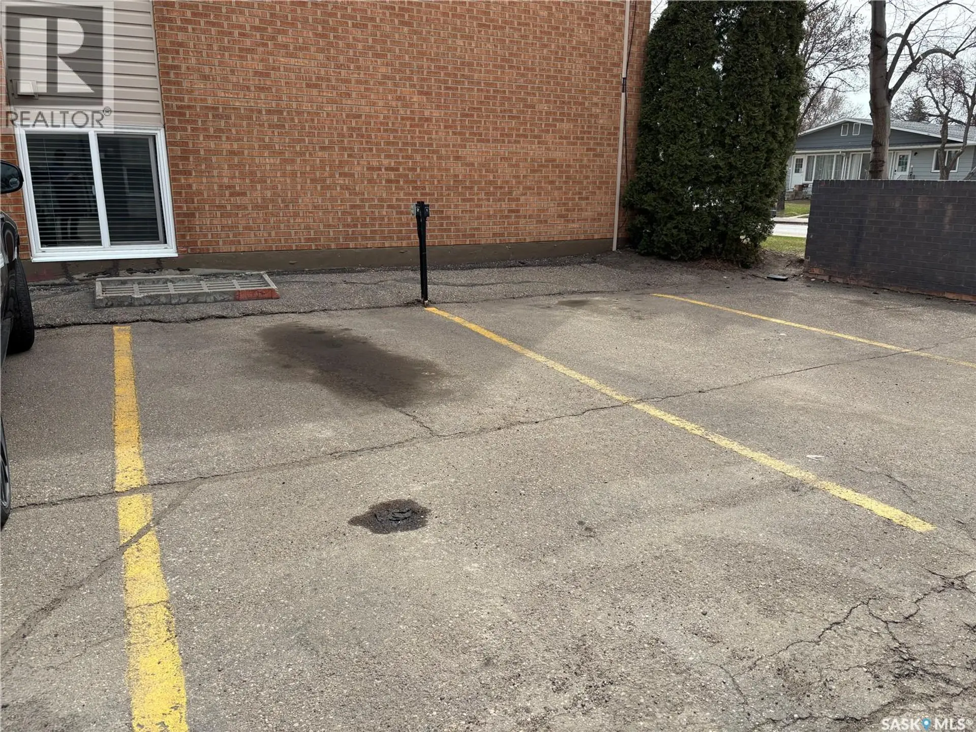 #2 2301 7th STREET E - Image 15
