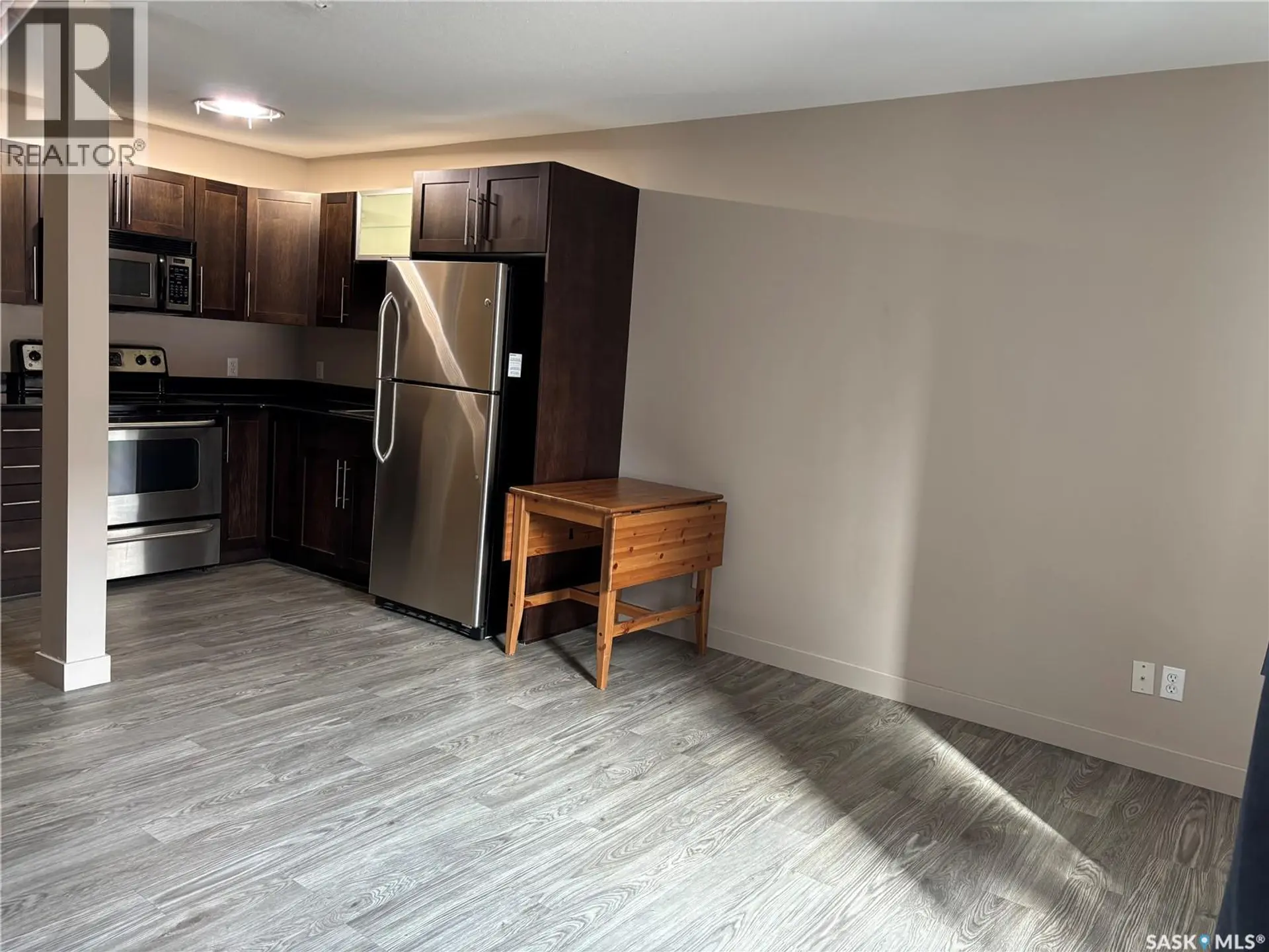 #2 2301 7th STREET E - Image 7
