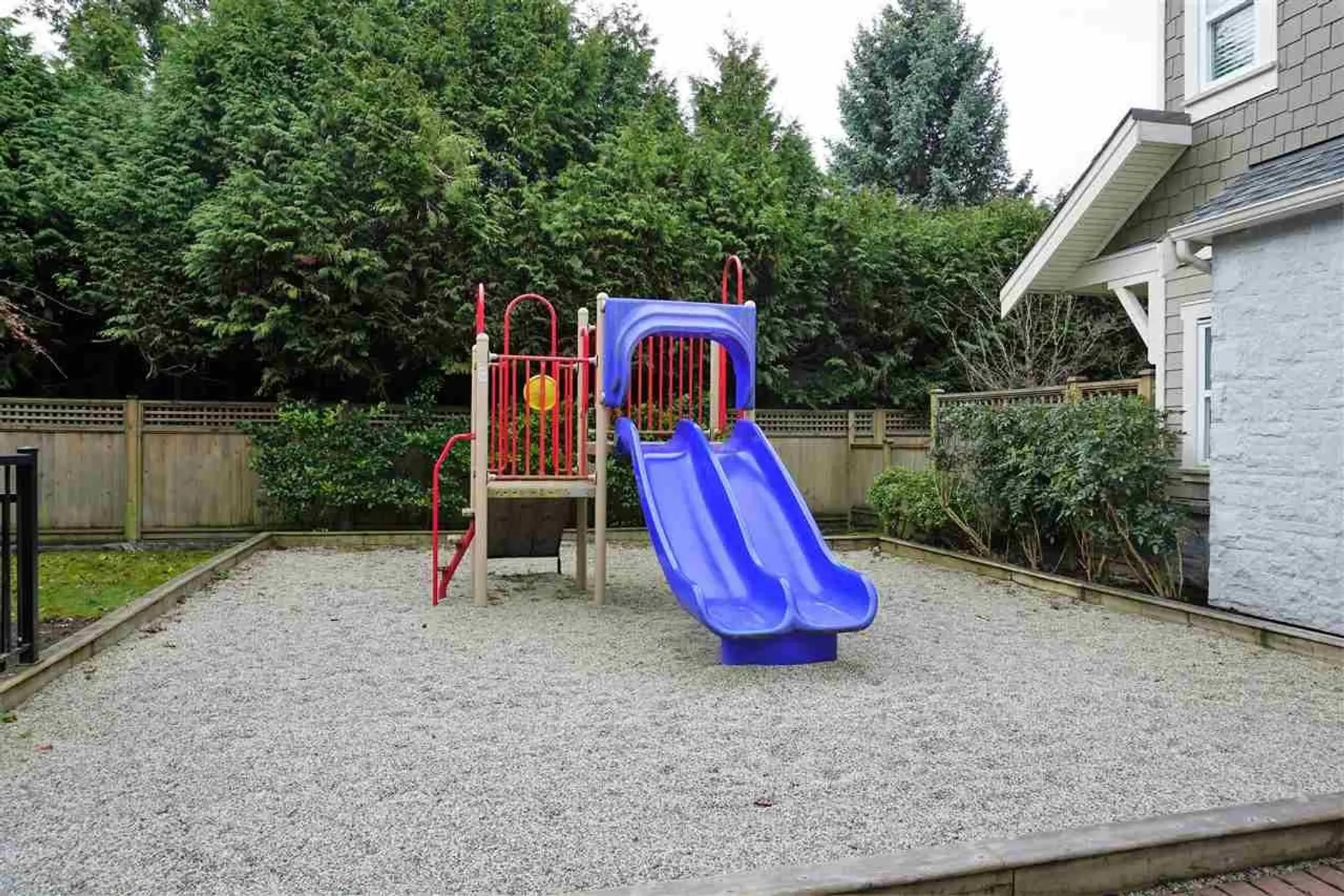 #26 7288 Blundell Road - Image 16