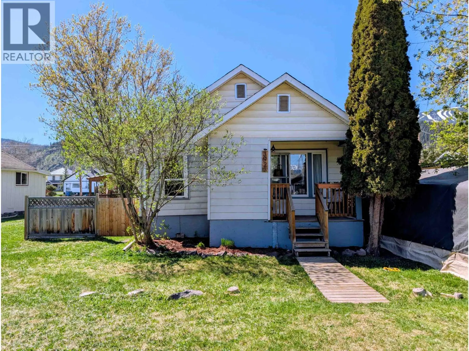 Property at 3923 FIRST AVENUE, Smithers, BC