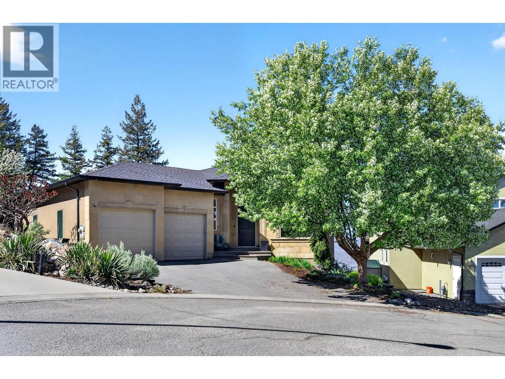 Property at 424 AZURE Place, Kamloops, BC