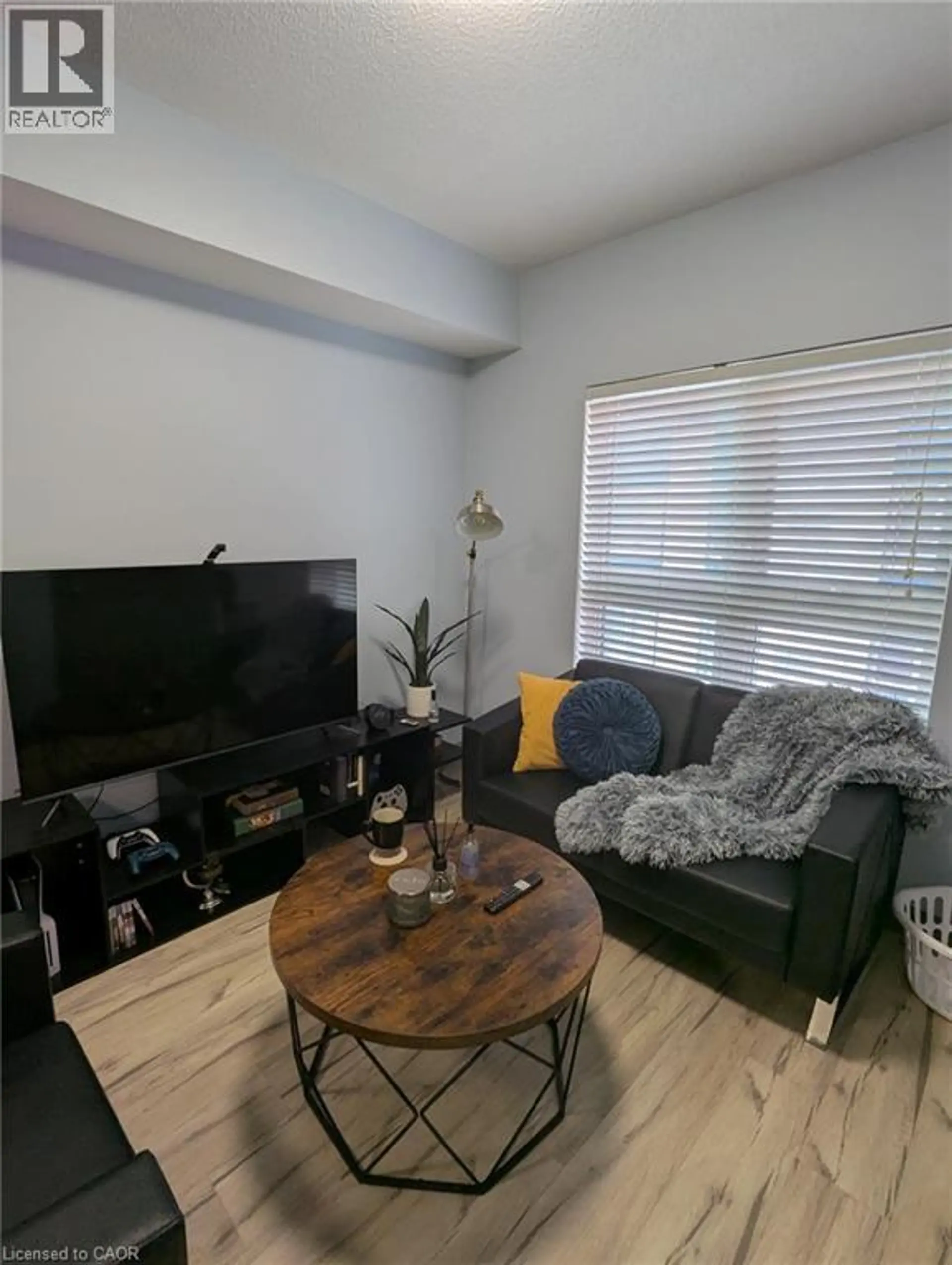 #155 258A SUNVIEW Street - Image 6