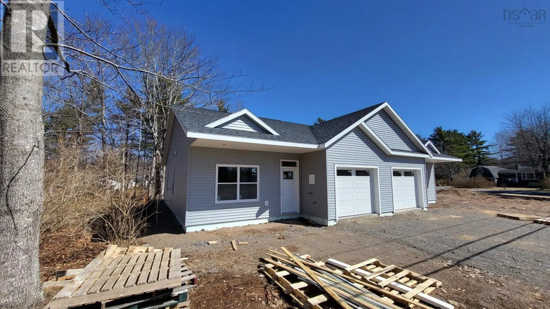 1435 Princess Crescent - Image 1