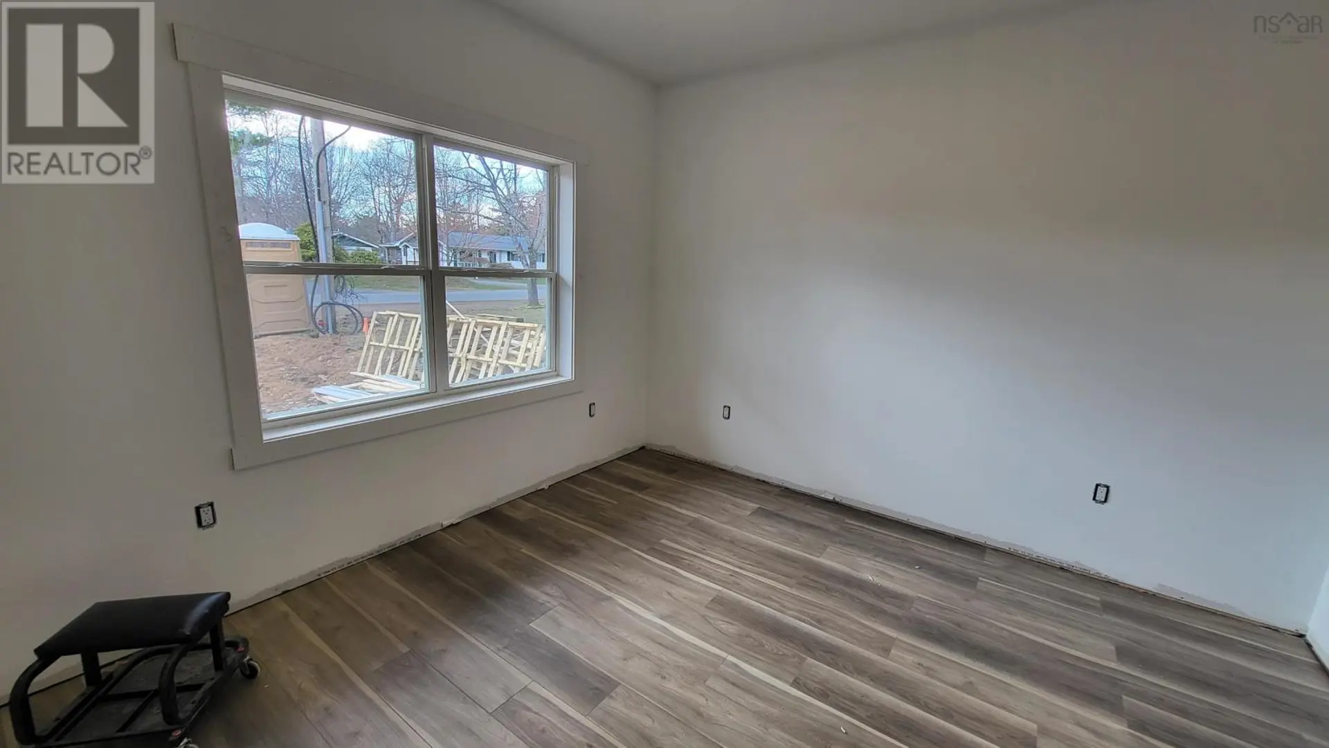 1435 Princess Crescent - Image 7