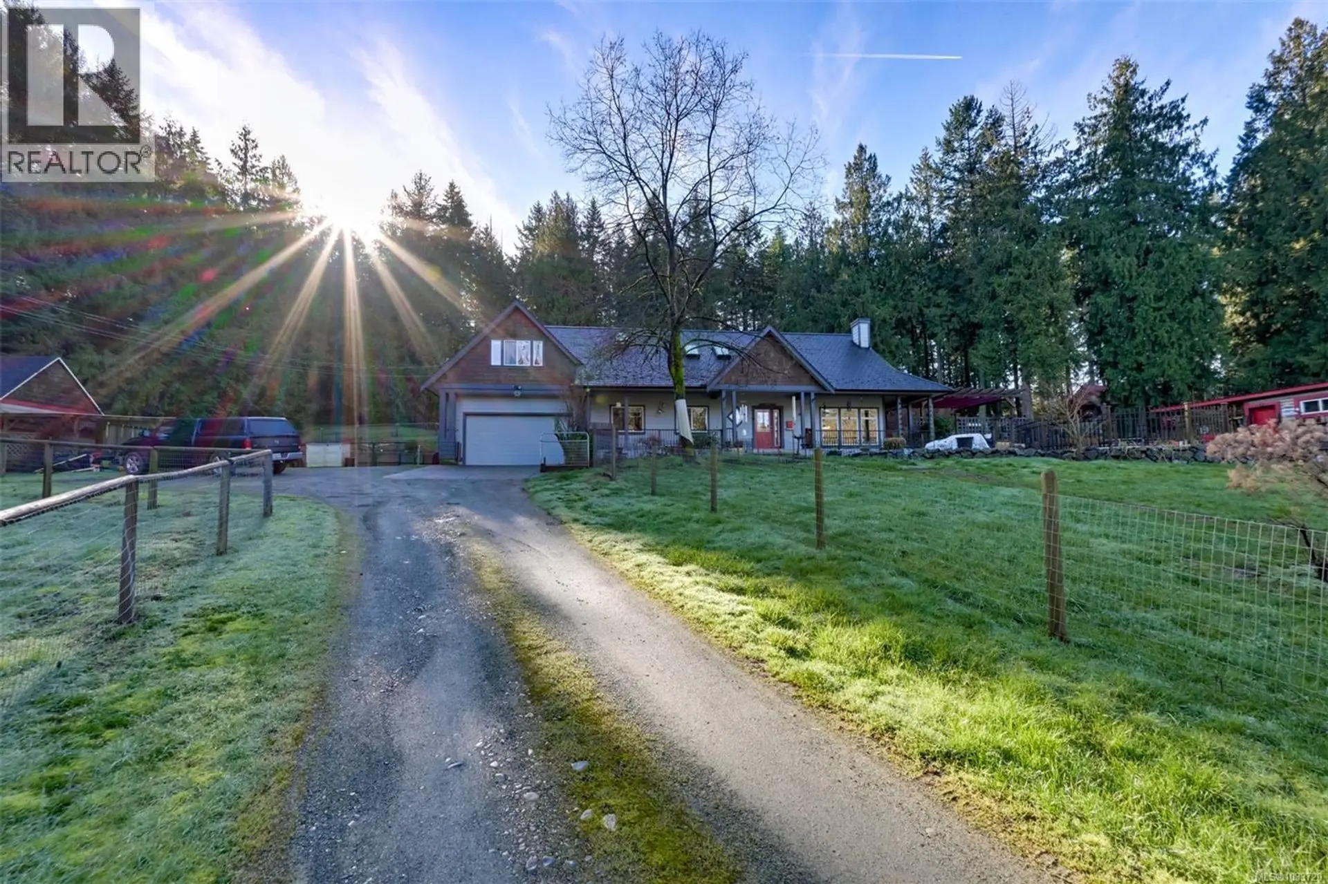 Property at 846 Aros Rd, Cobble Hill, BC