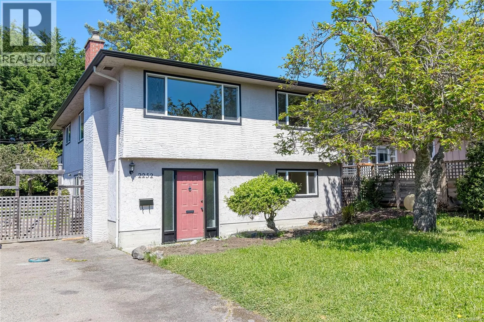 Property at 2252 Kinross Ave, Oak Bay, BC